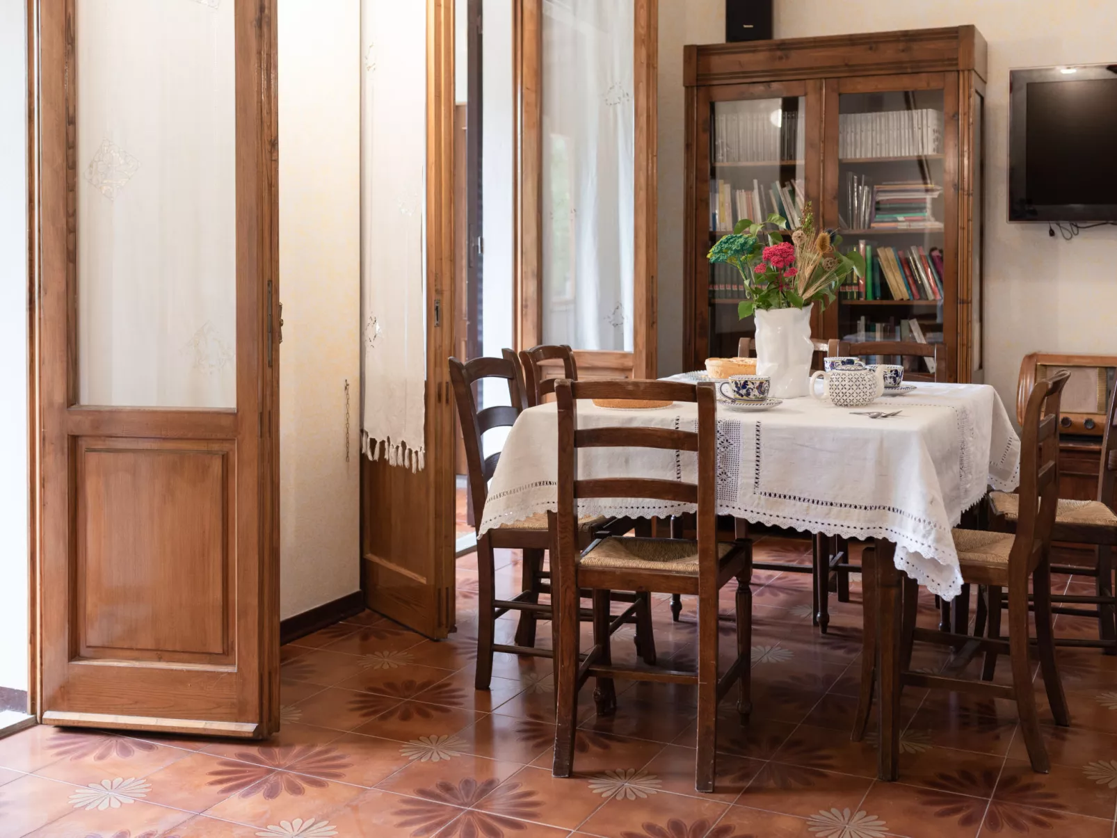 Villa Le Pine-Inside
