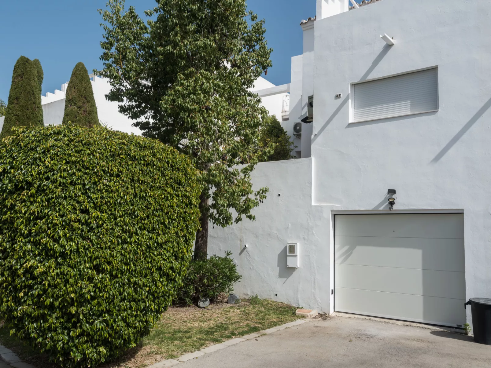 La Palmera-Outside