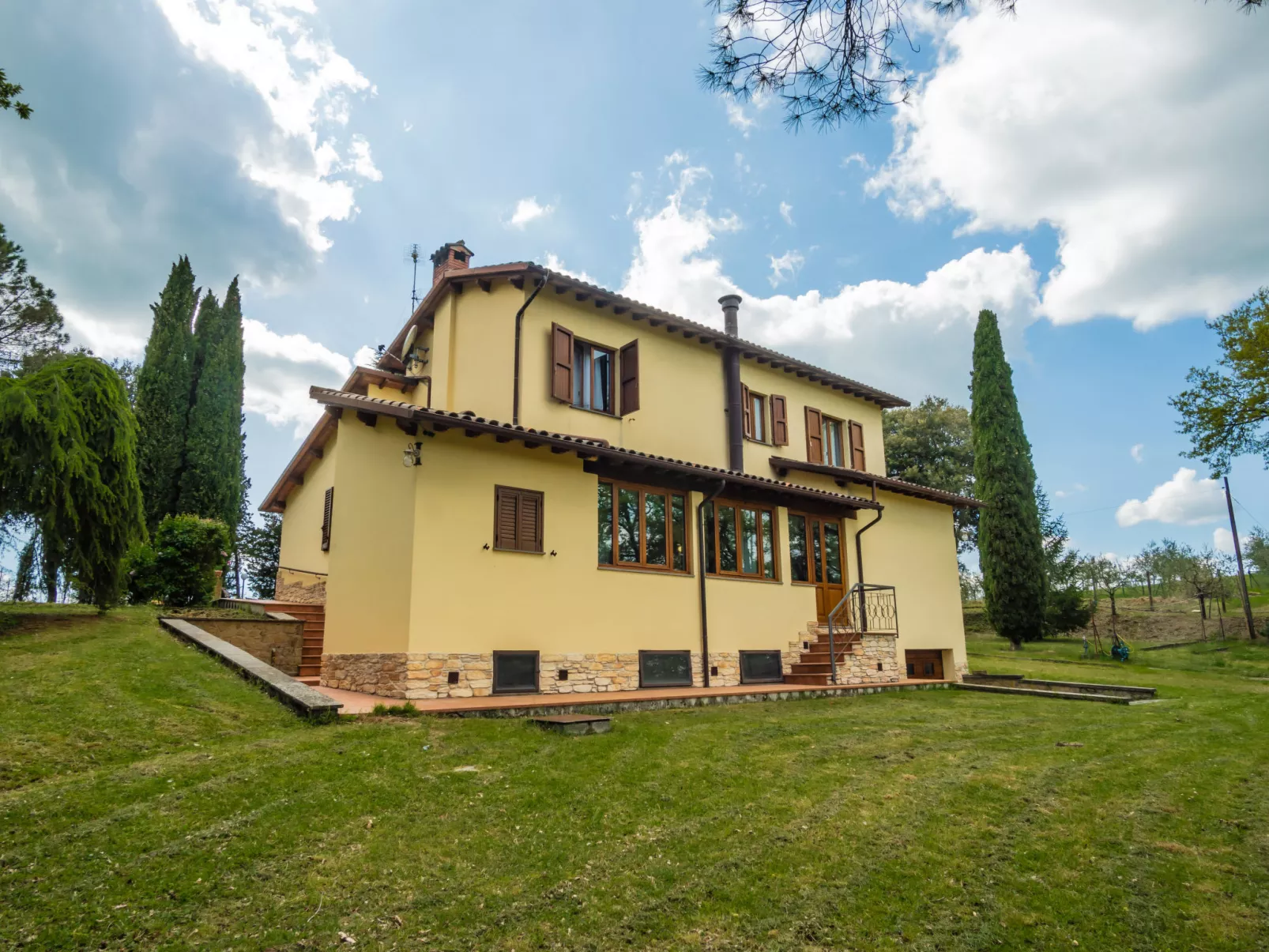 Villa Le Pine-Outside