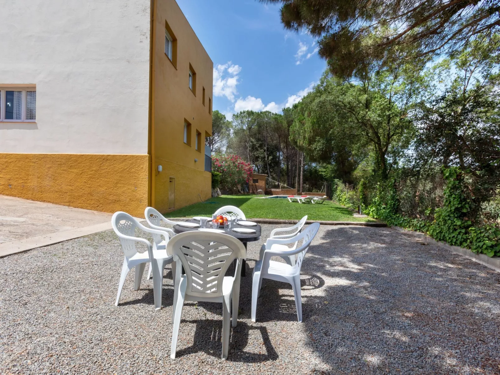 Puigventos-Outside