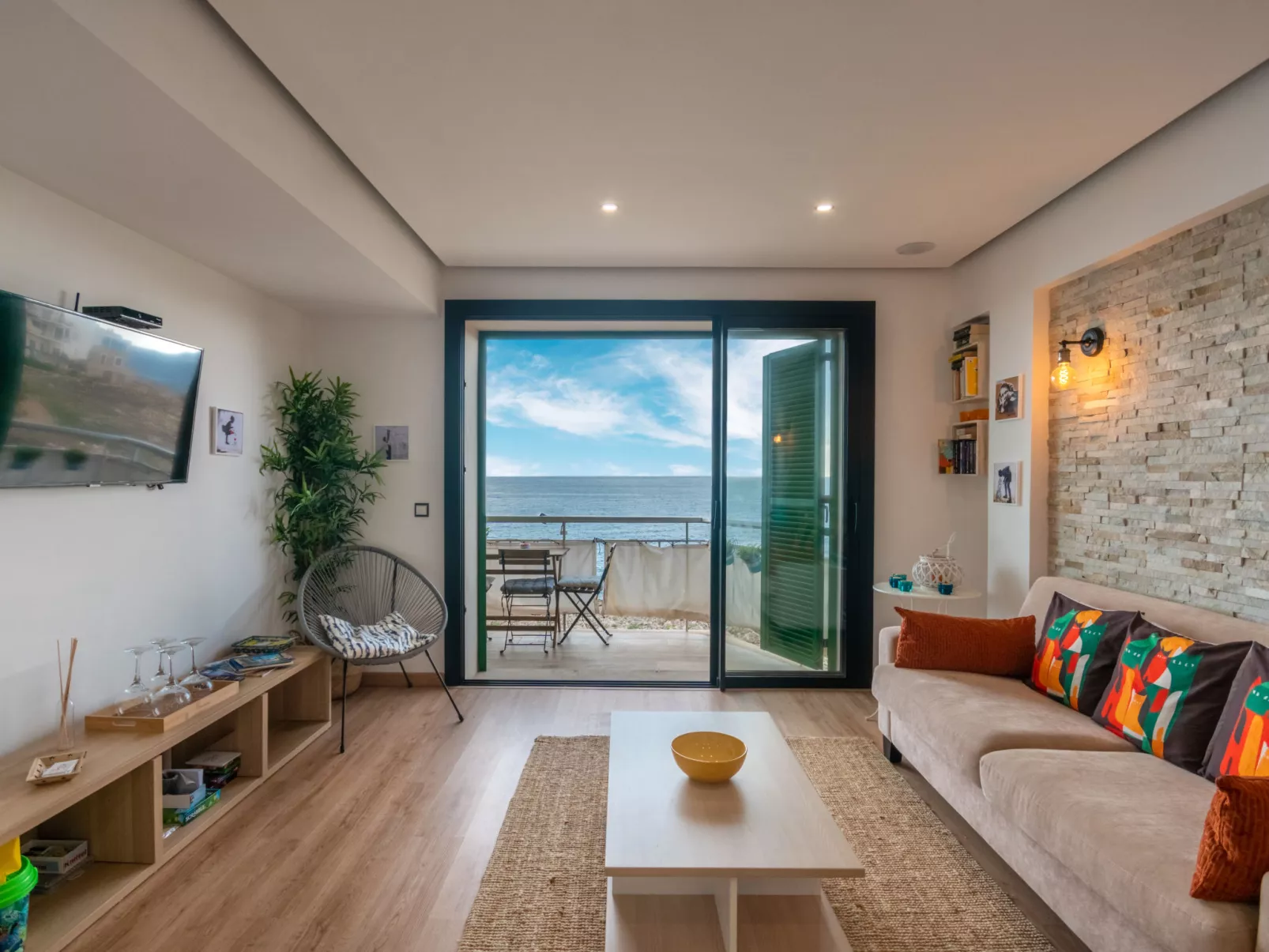 S'Illot-Cala Morlanda-Inside
