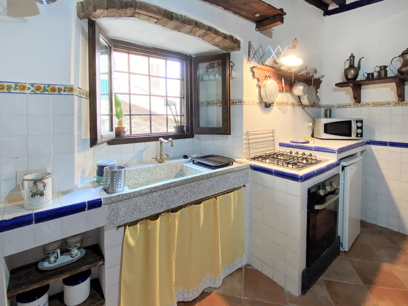Taverna-Inside