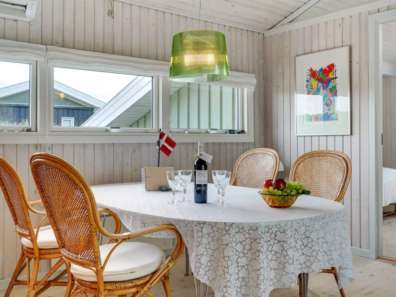 "Erwith" - 50m from the sea-Outside