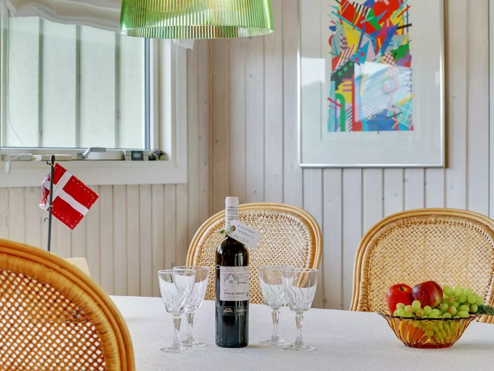"Erwith" - 50m from the sea-Inside