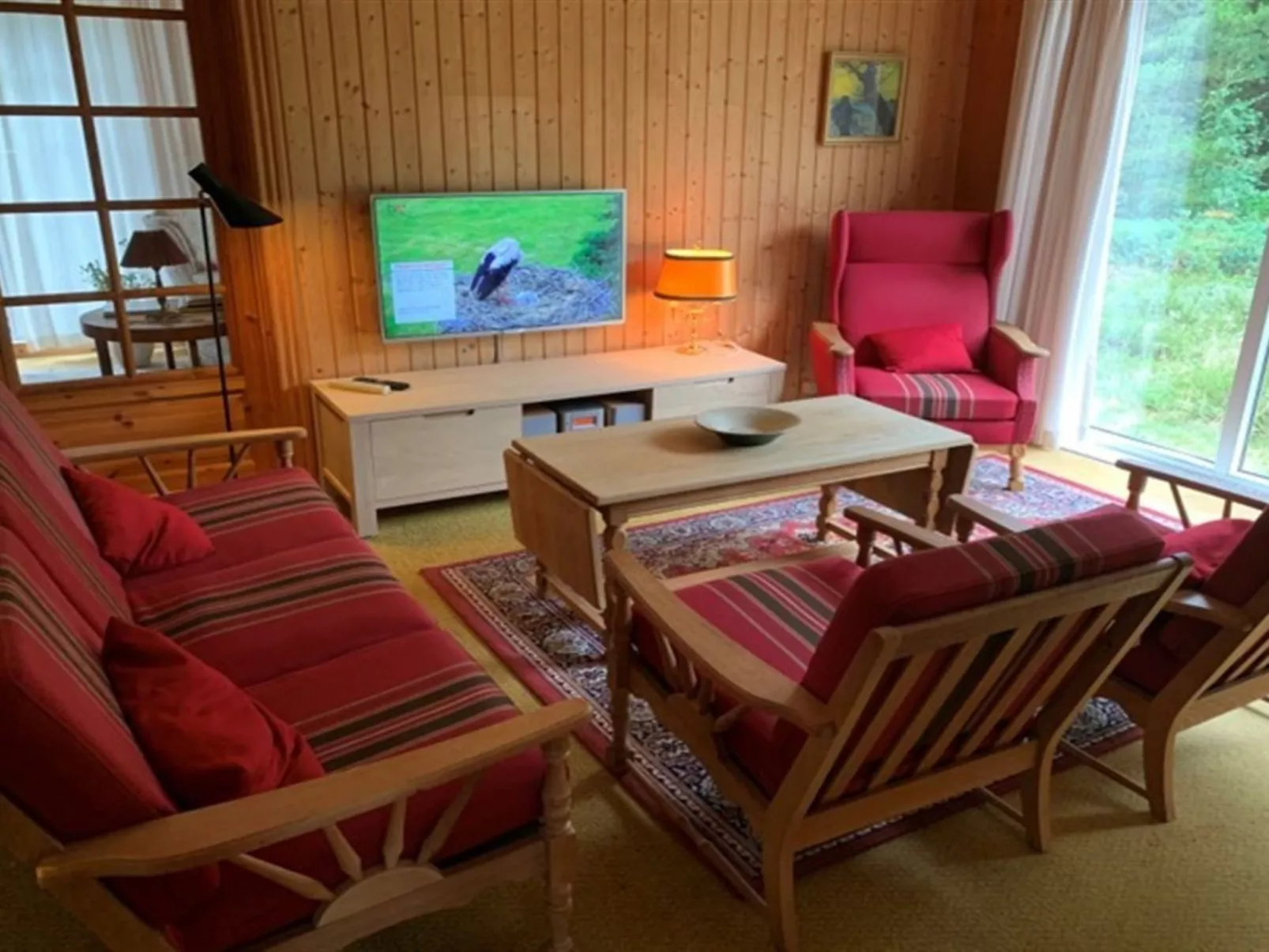 "Redward" - 1km from the sea-Inside