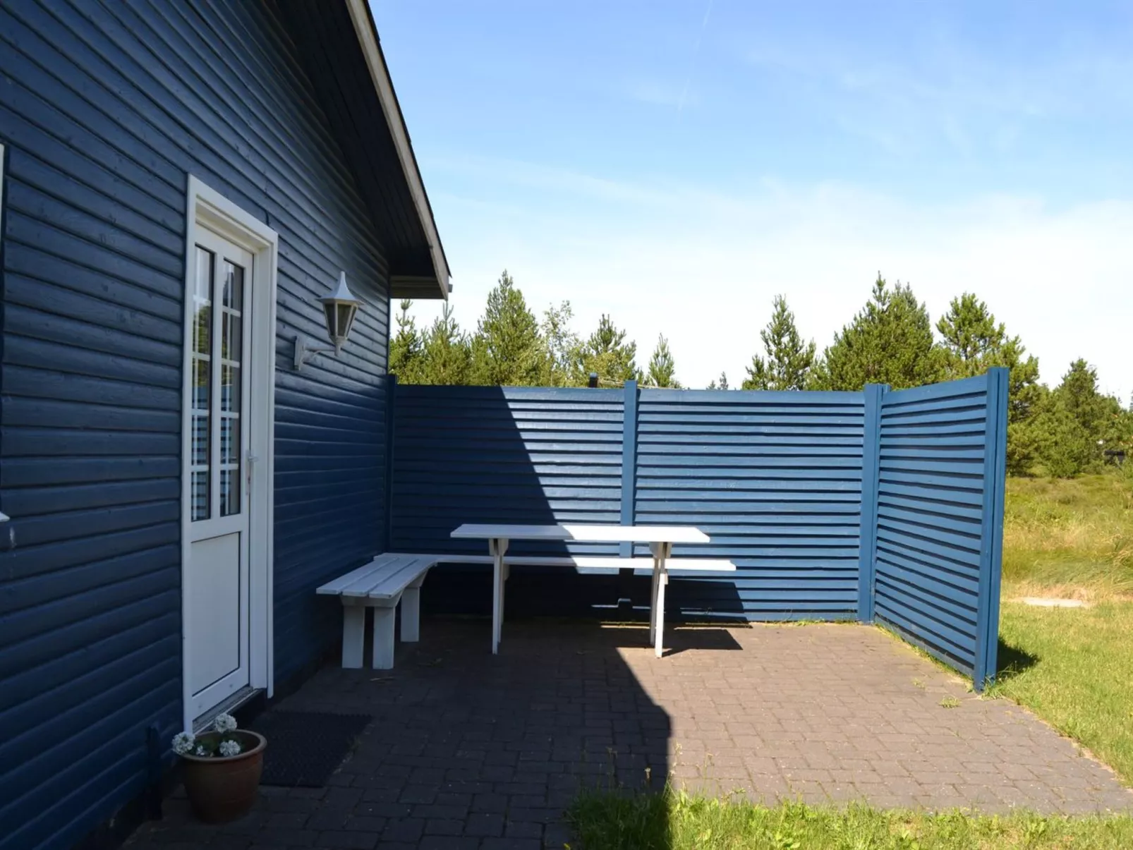 "Redward" - 1km from the sea-Outside