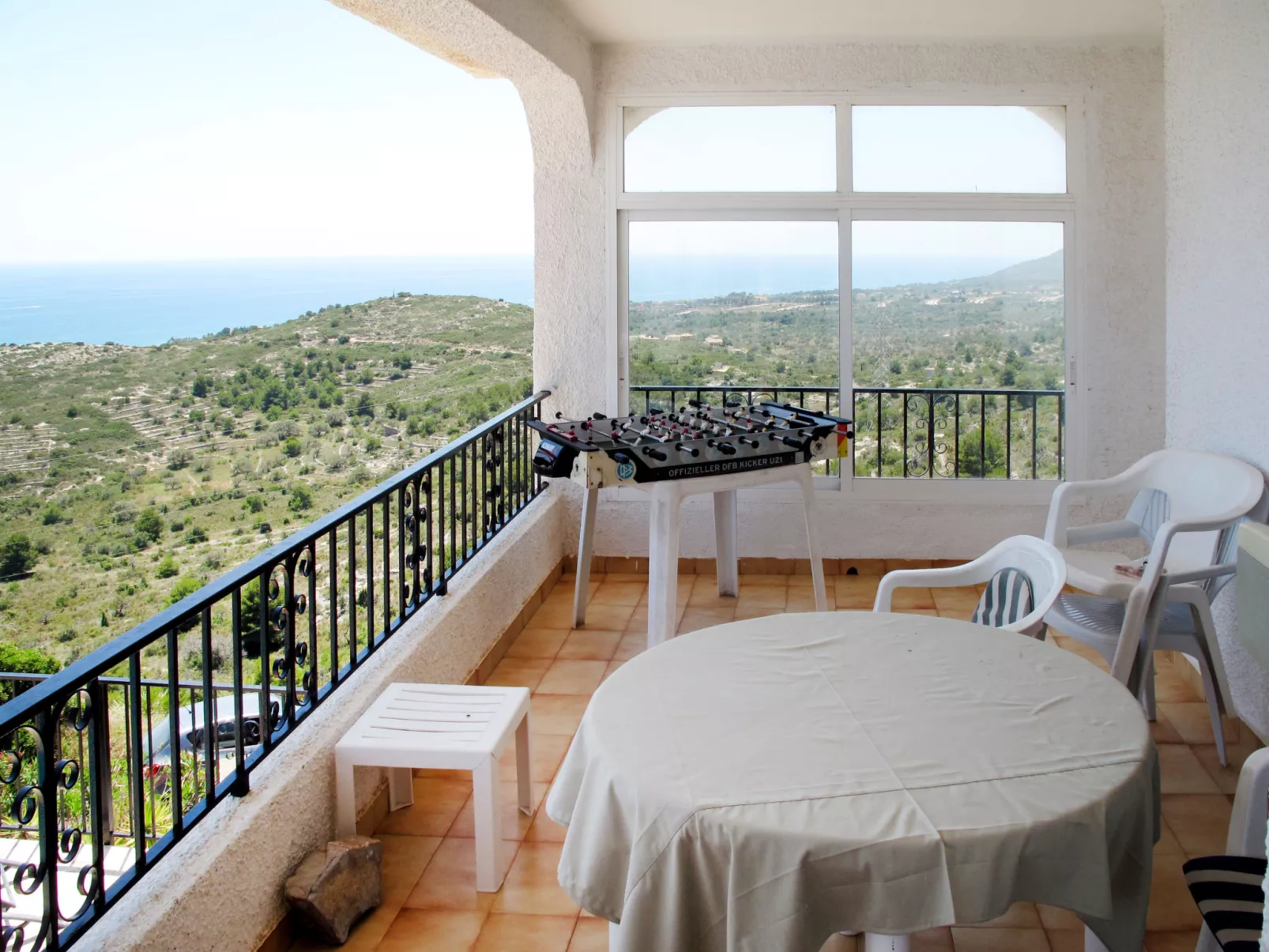 Grecia-Outside