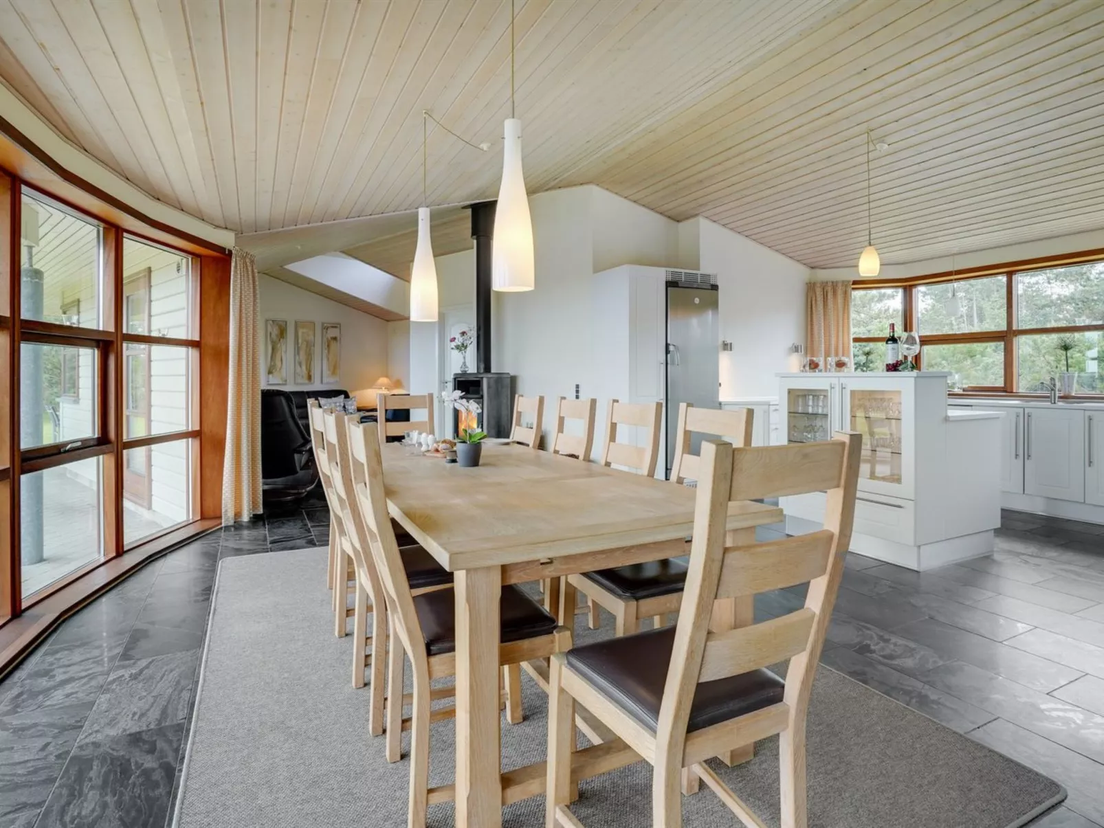 "Amundi" - 3.8km from the sea-Inside