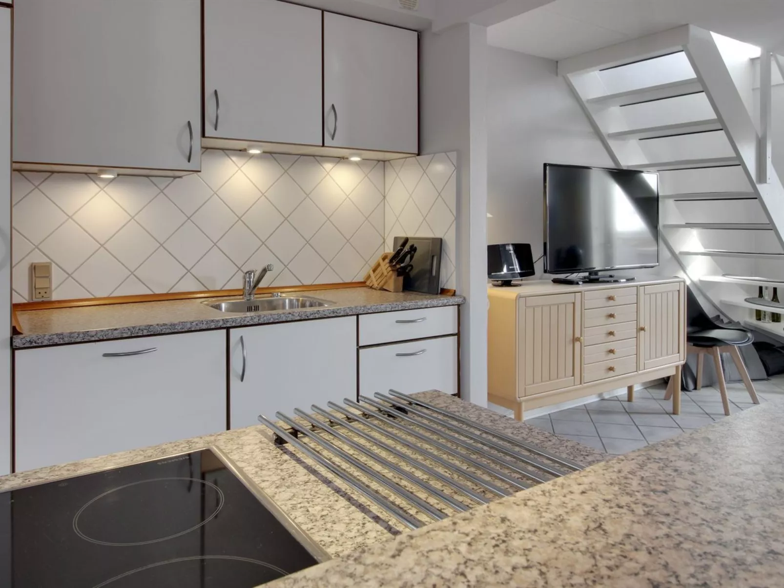 "Bosse" - 2.3km from the sea-Inside