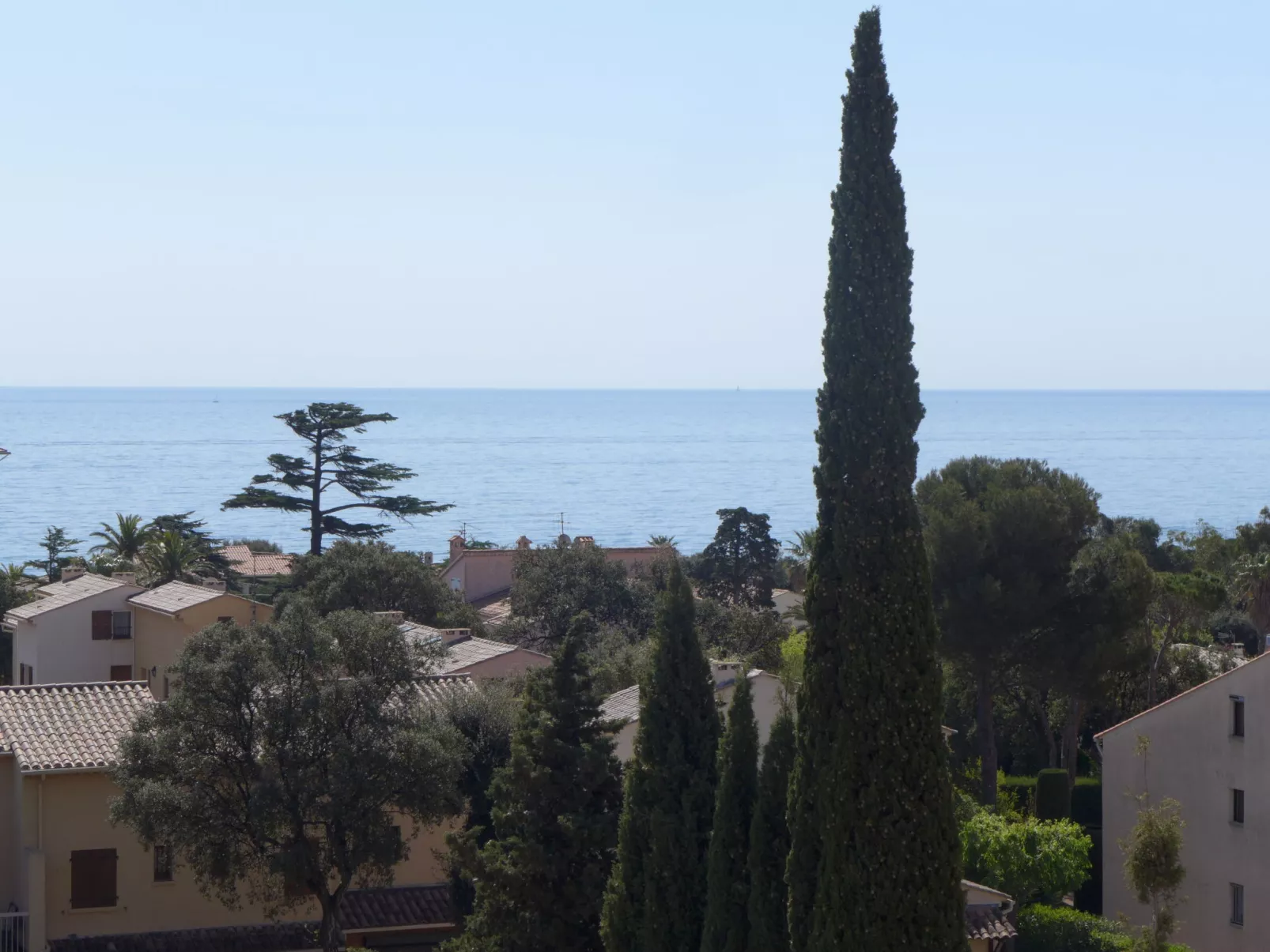 Le Victoria-Outside