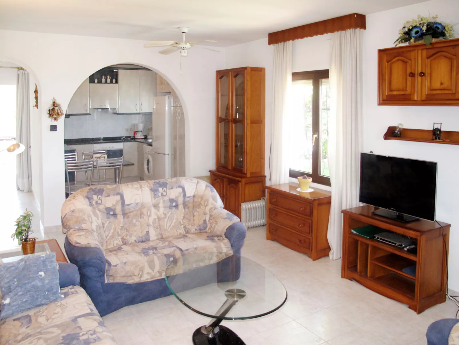 Tres Flores-Inside