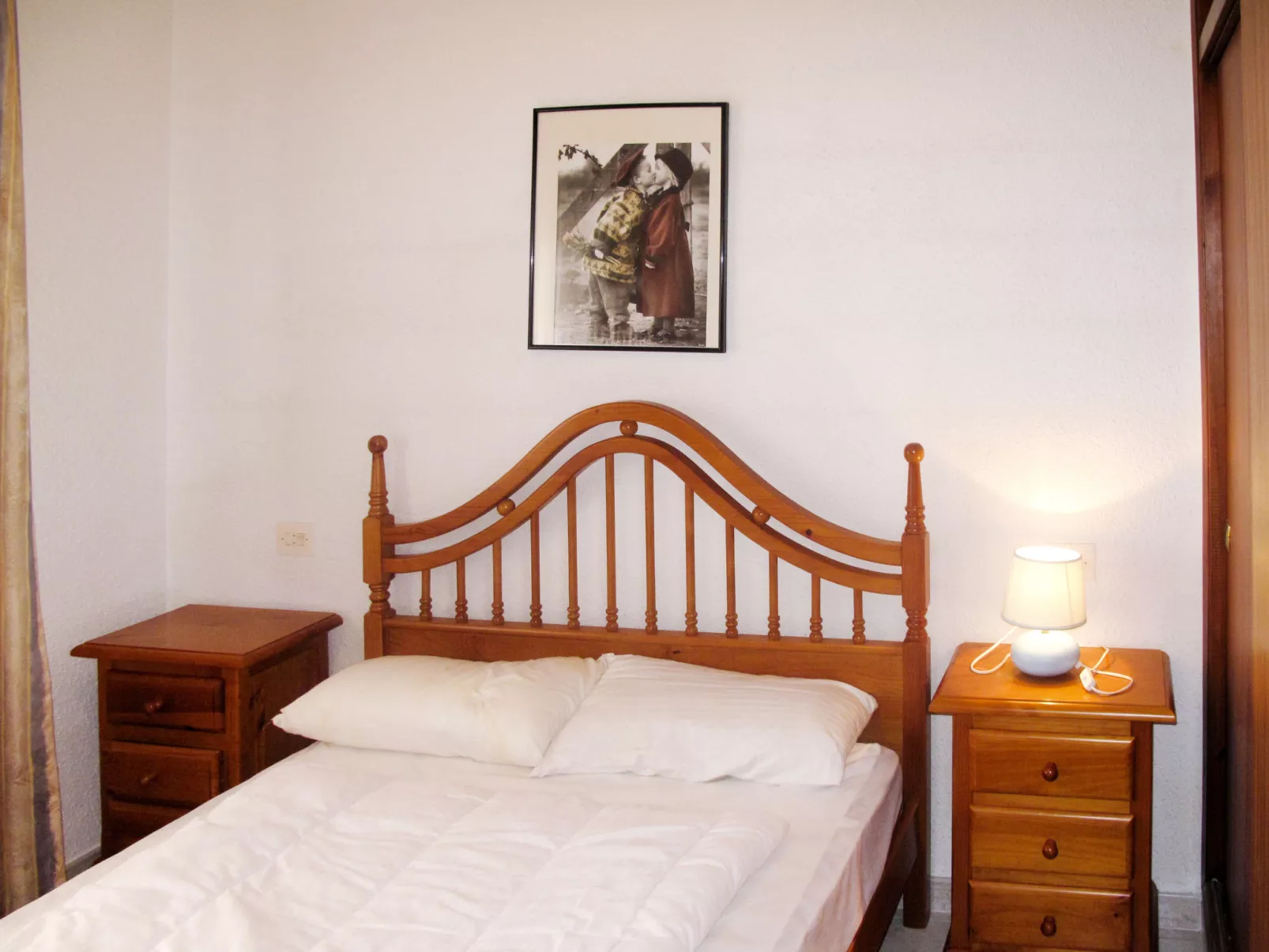 Tres Flores-Inside