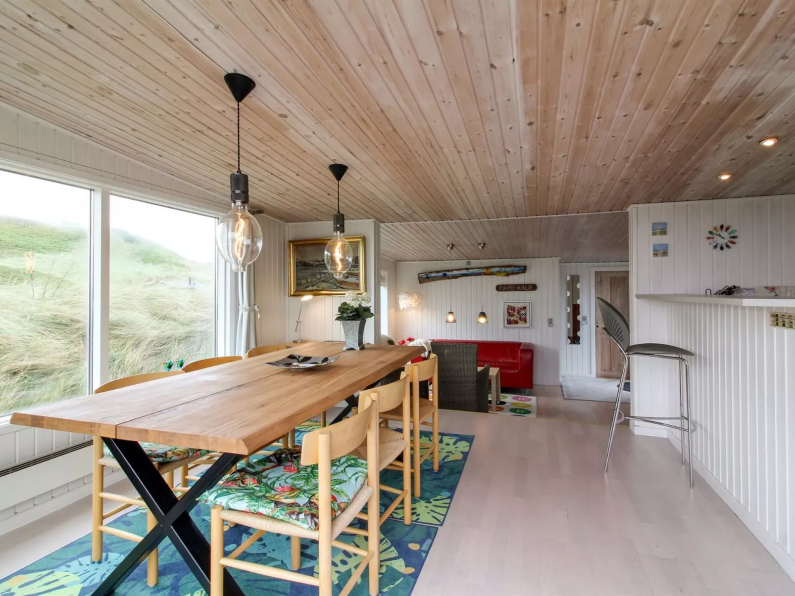 "Dyveke" - 220m from the sea-Inside
