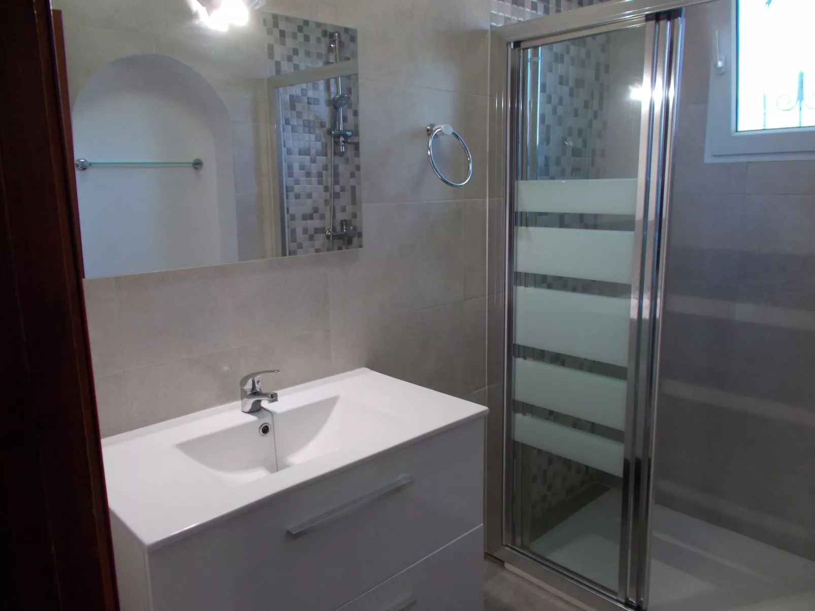 Tres Flores-Inside