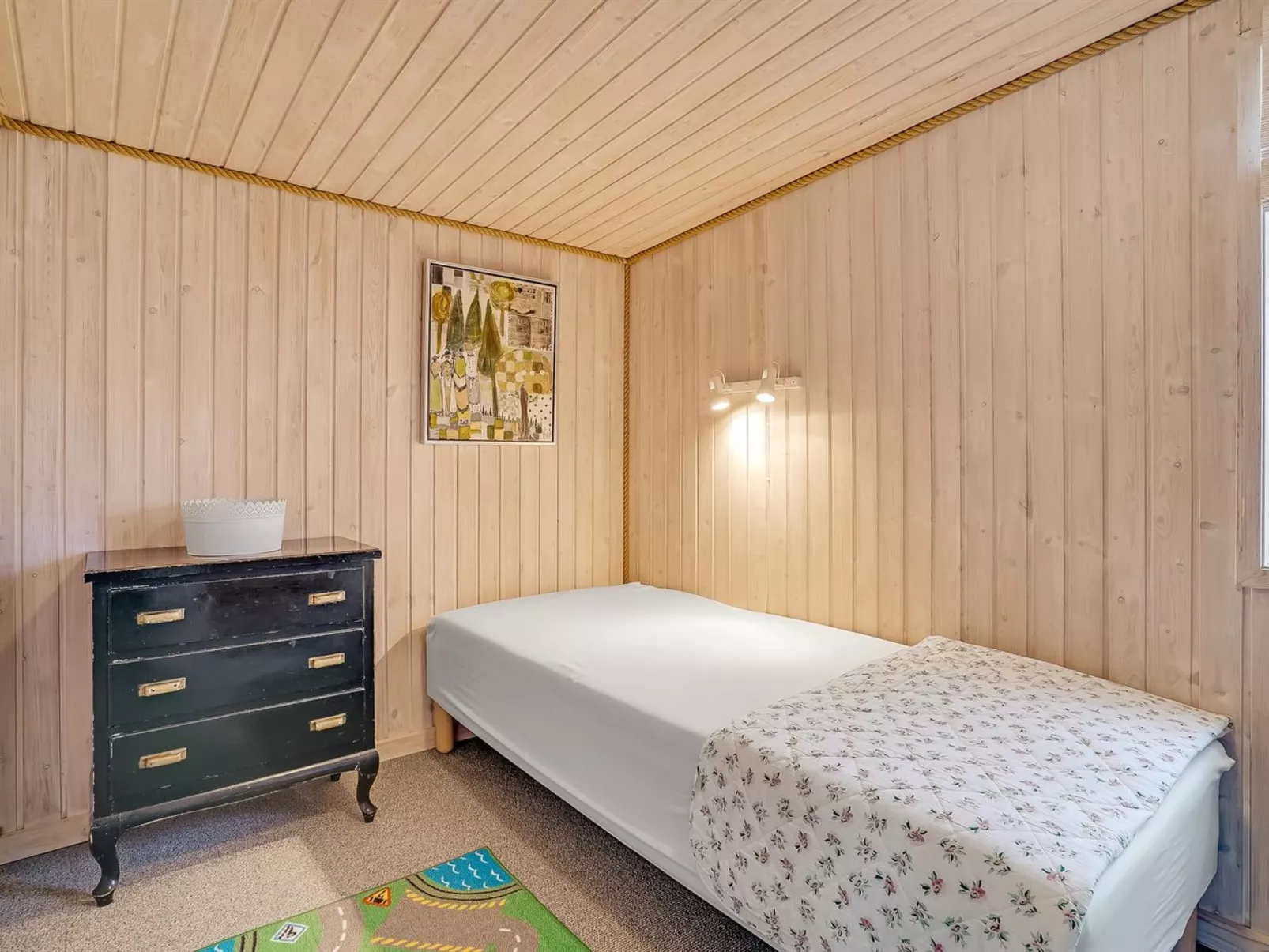 "Dyveke" - 220m from the sea-Inside