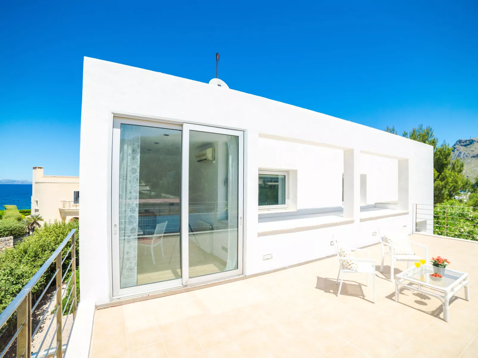Villa Mut-Outside