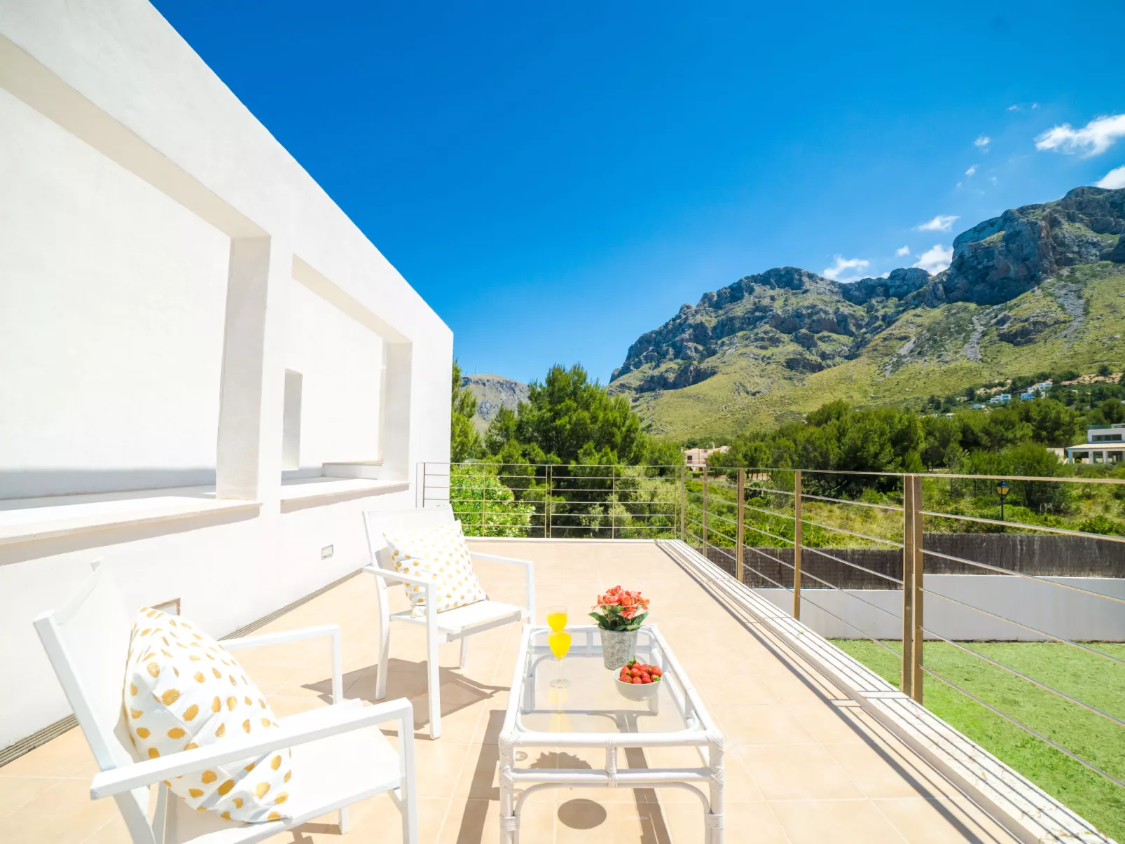 Villa Mut-Outside