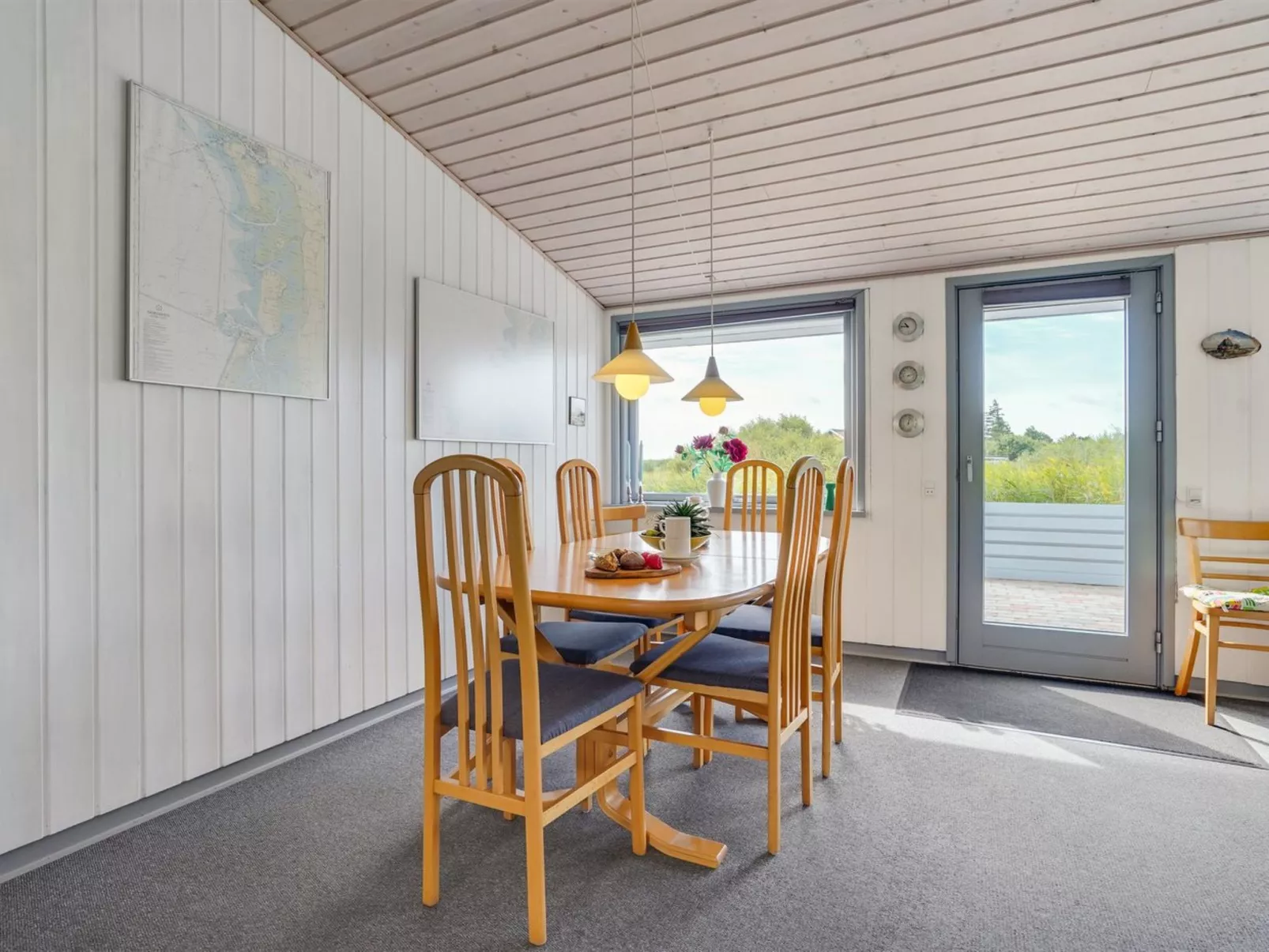 "Elise" - 800m from the sea-Inside