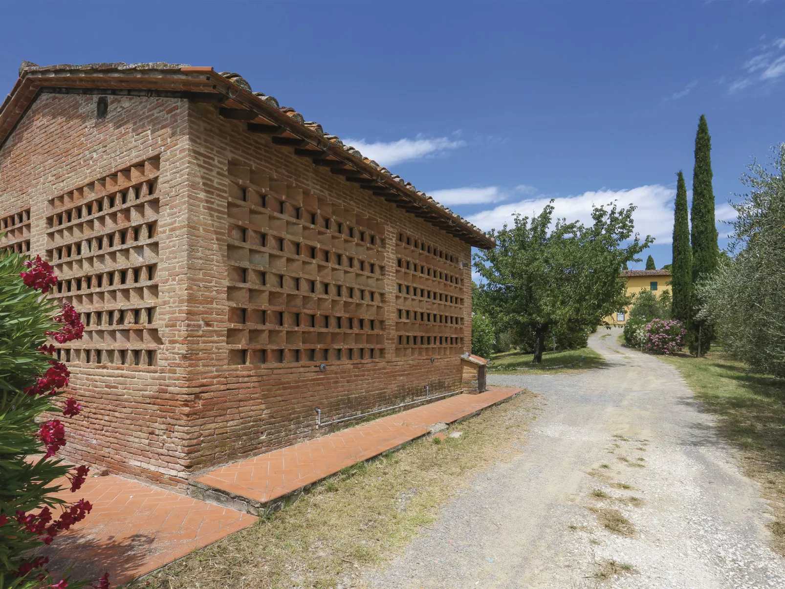 Fienile (PAA132)-Outside