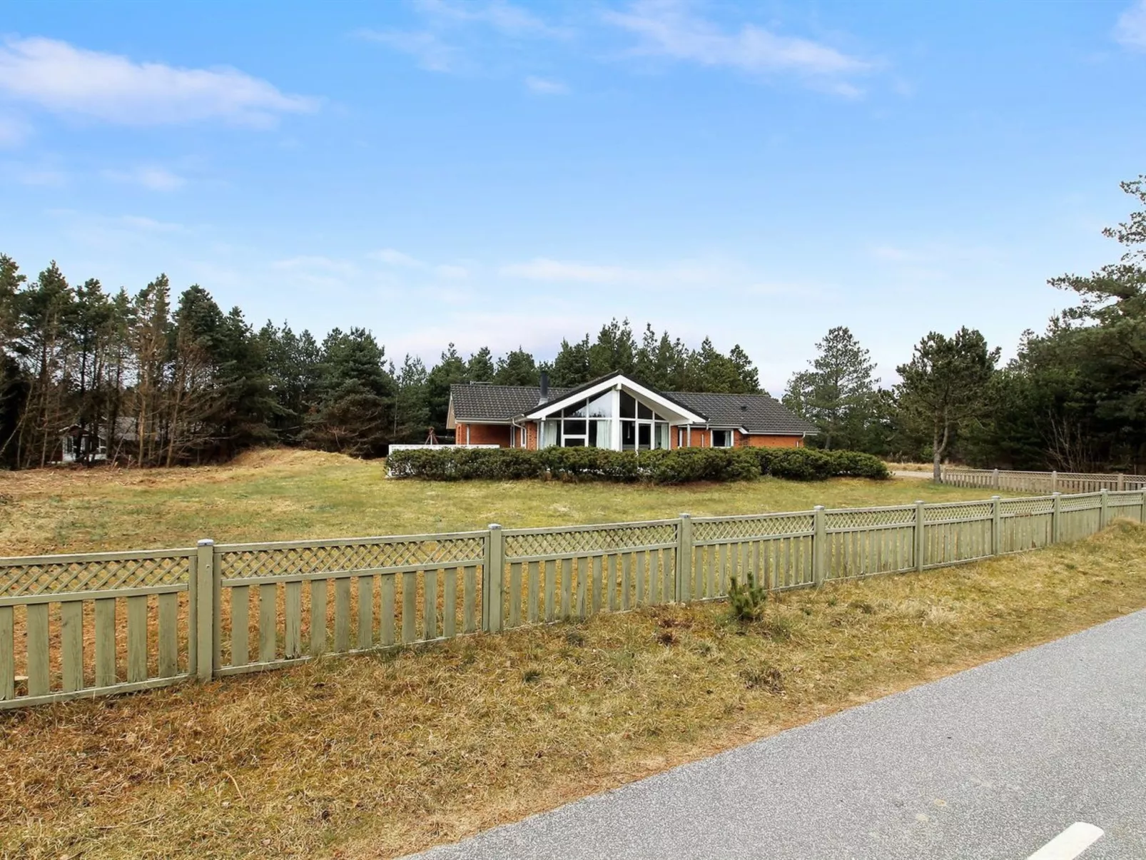 "Taisto" - 1.8km from the sea-Inside