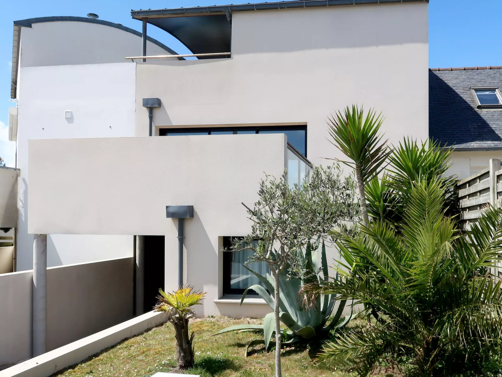 La Villa Marine-Outside