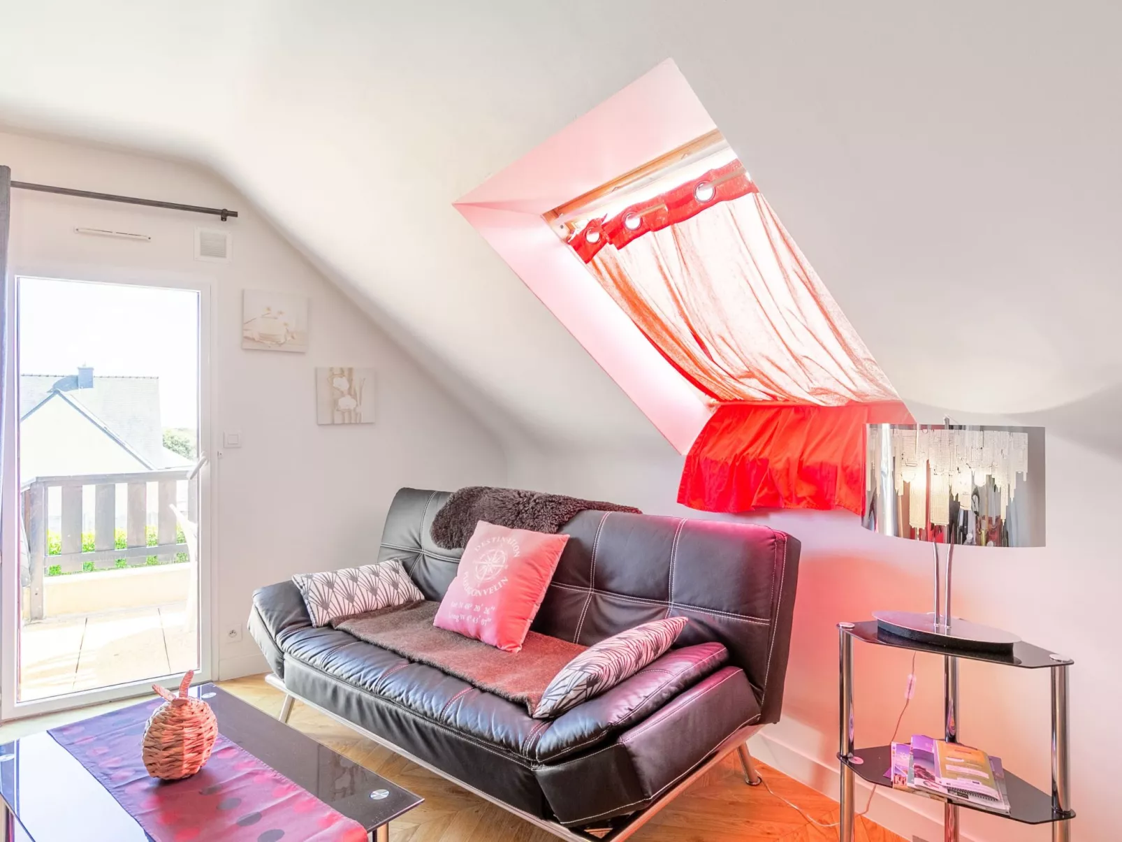 Chez Cathy-Inside