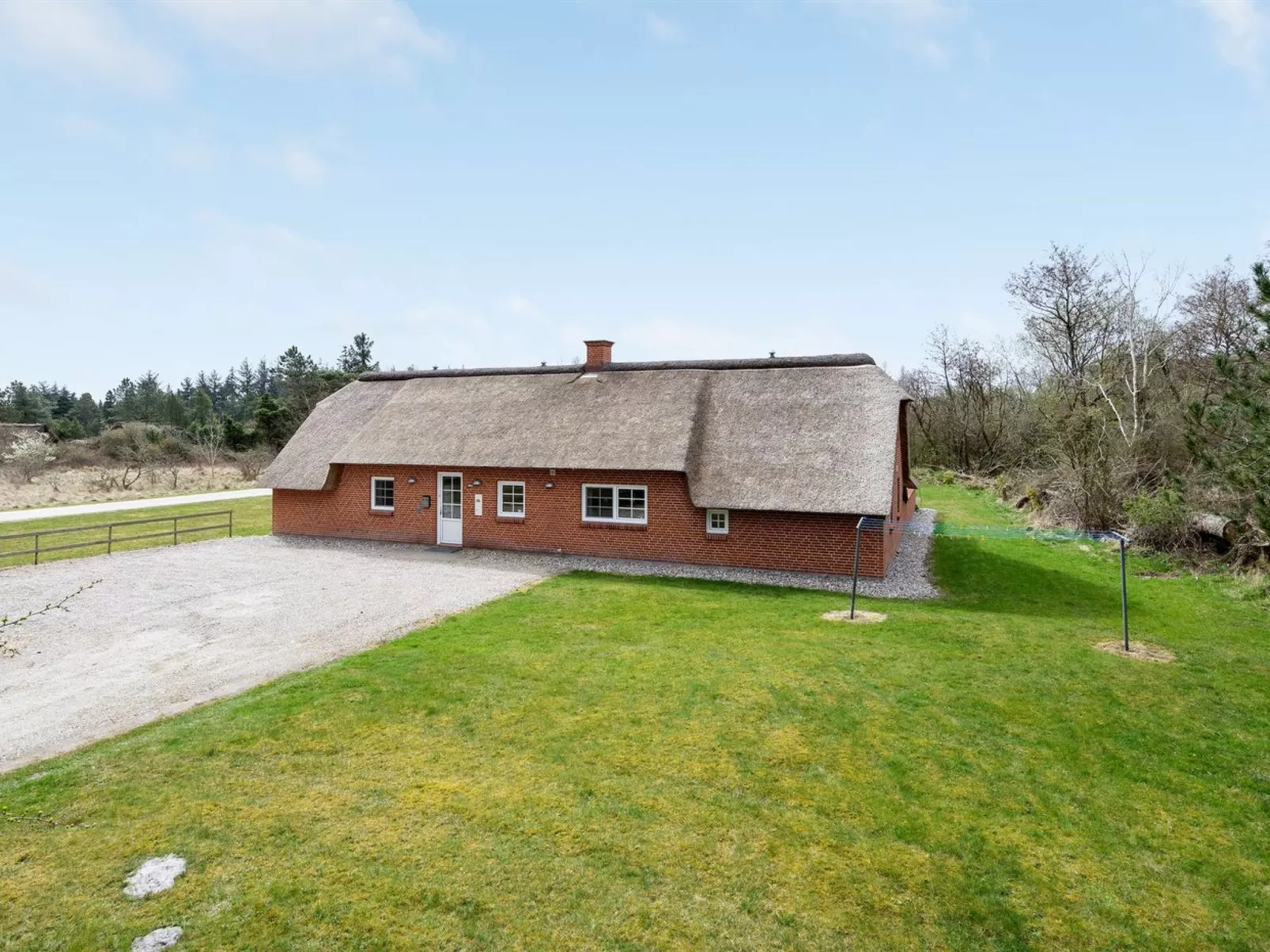 "Ferhat" - 2.9km from the sea-Outside