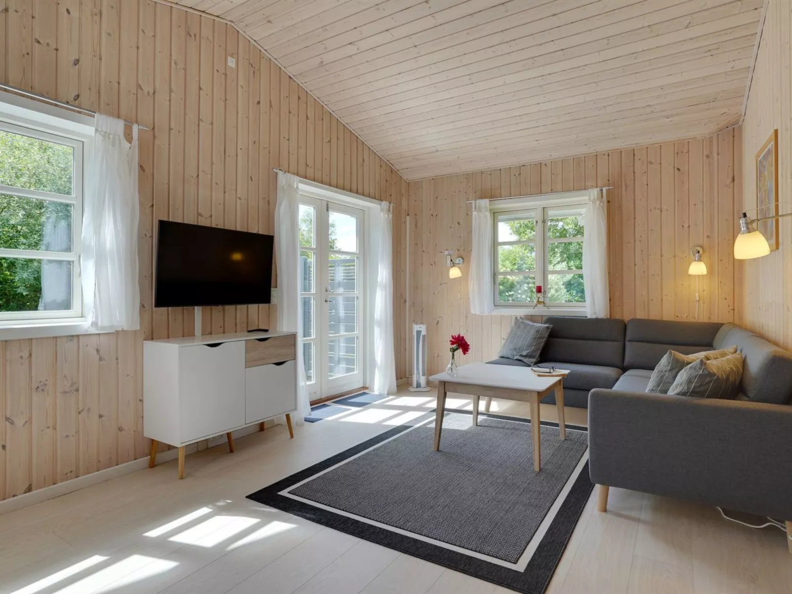 "Aldis" - 300m from the sea-Inside