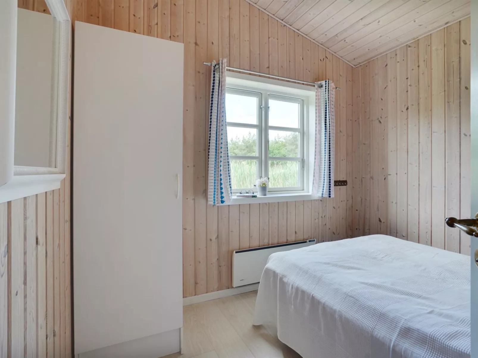 "Aldis" - 300m from the sea-Inside