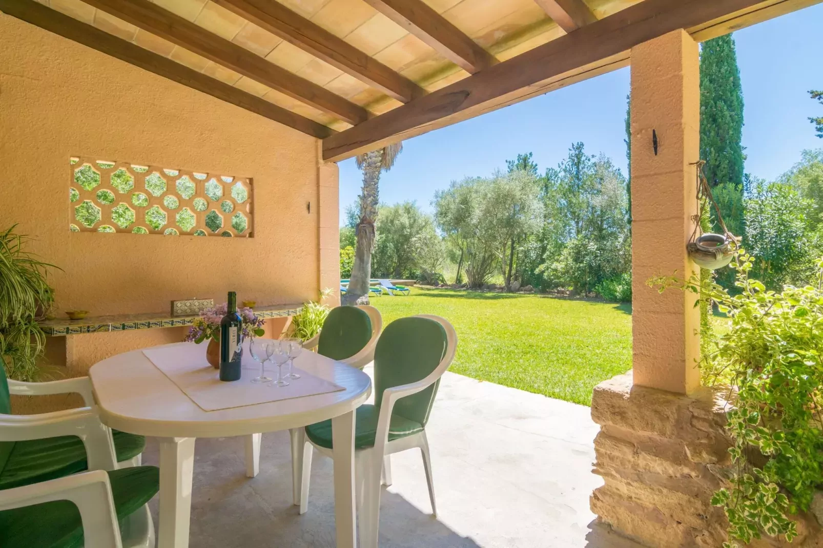 Can Ferrer-Exterior summer