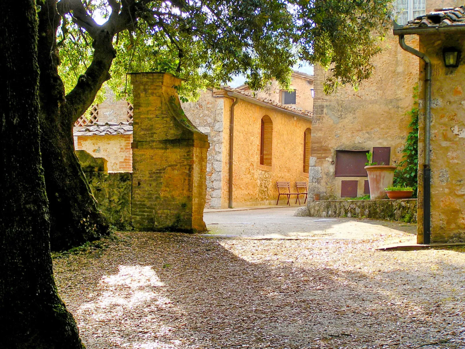 Il Nocciolo-Outside