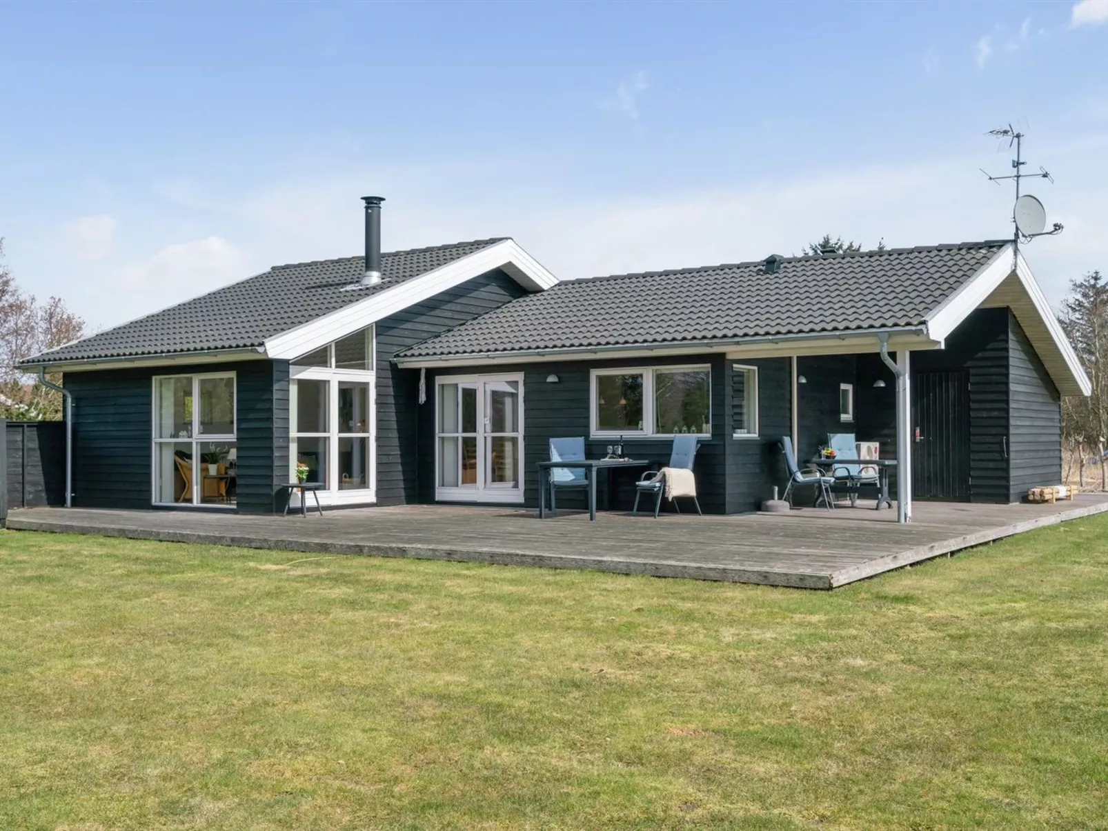 "Hampus" - 500m from the sea-Draußen