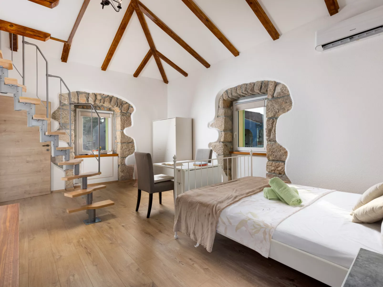 Paesana Heritage House-Dedans