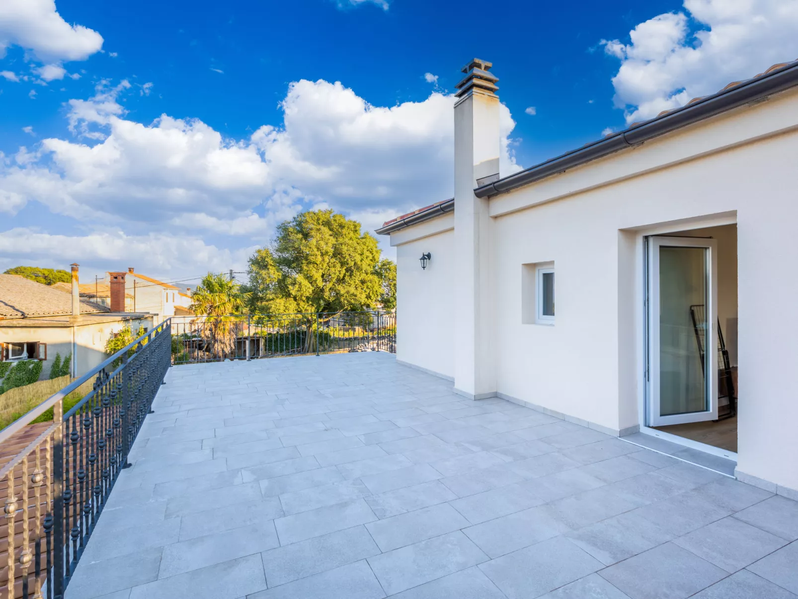 Paesana Heritage House-Dehors
