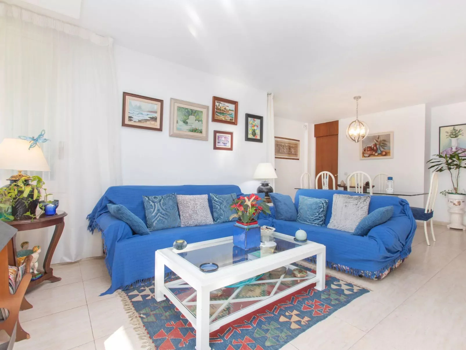 Cala Bona-Inside