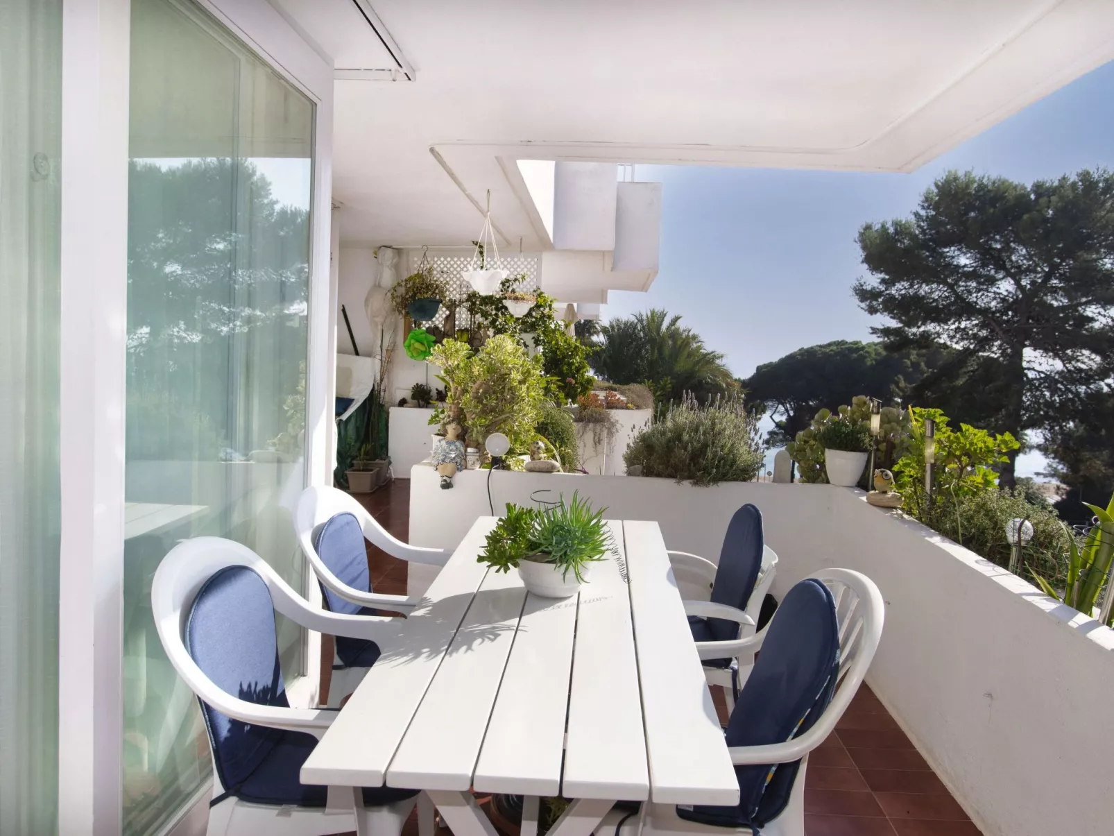 Cala Bona-Outside