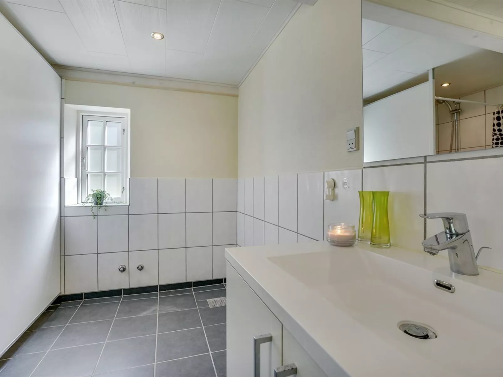 "Gudmund" - 3.9km from the sea-Inside