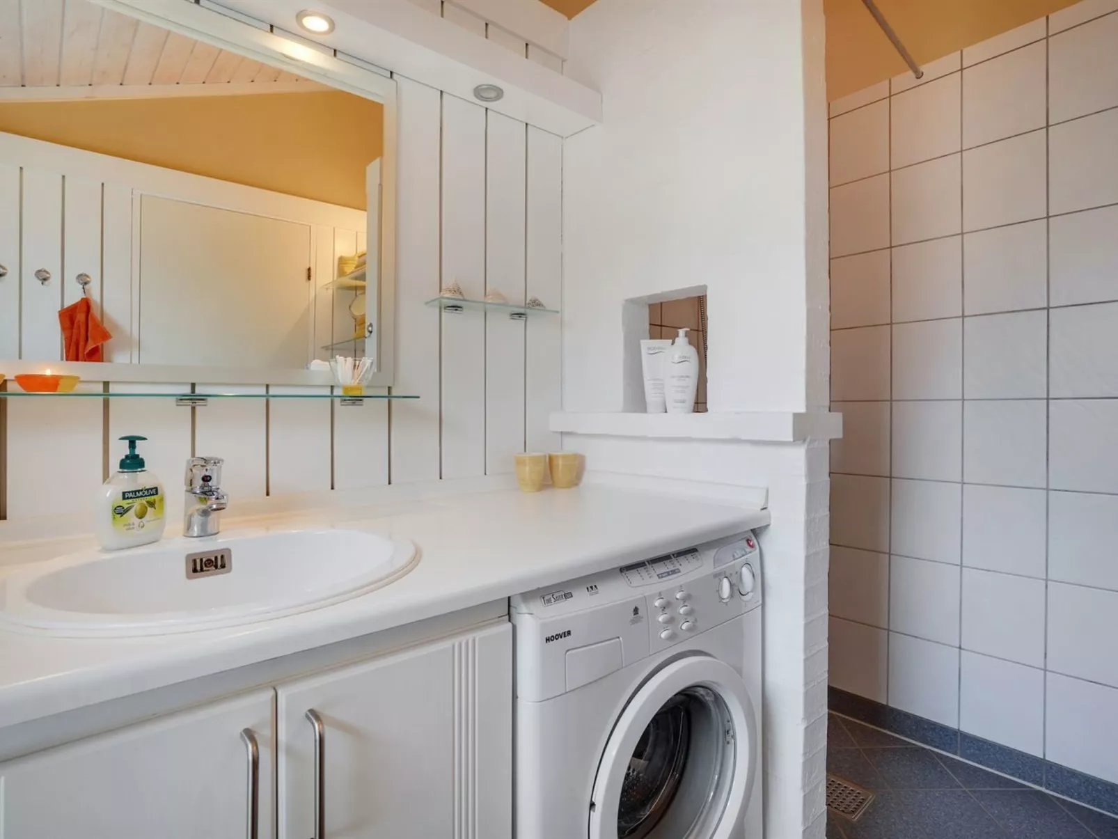 "Eilen" - 250m from the sea-Drinnen