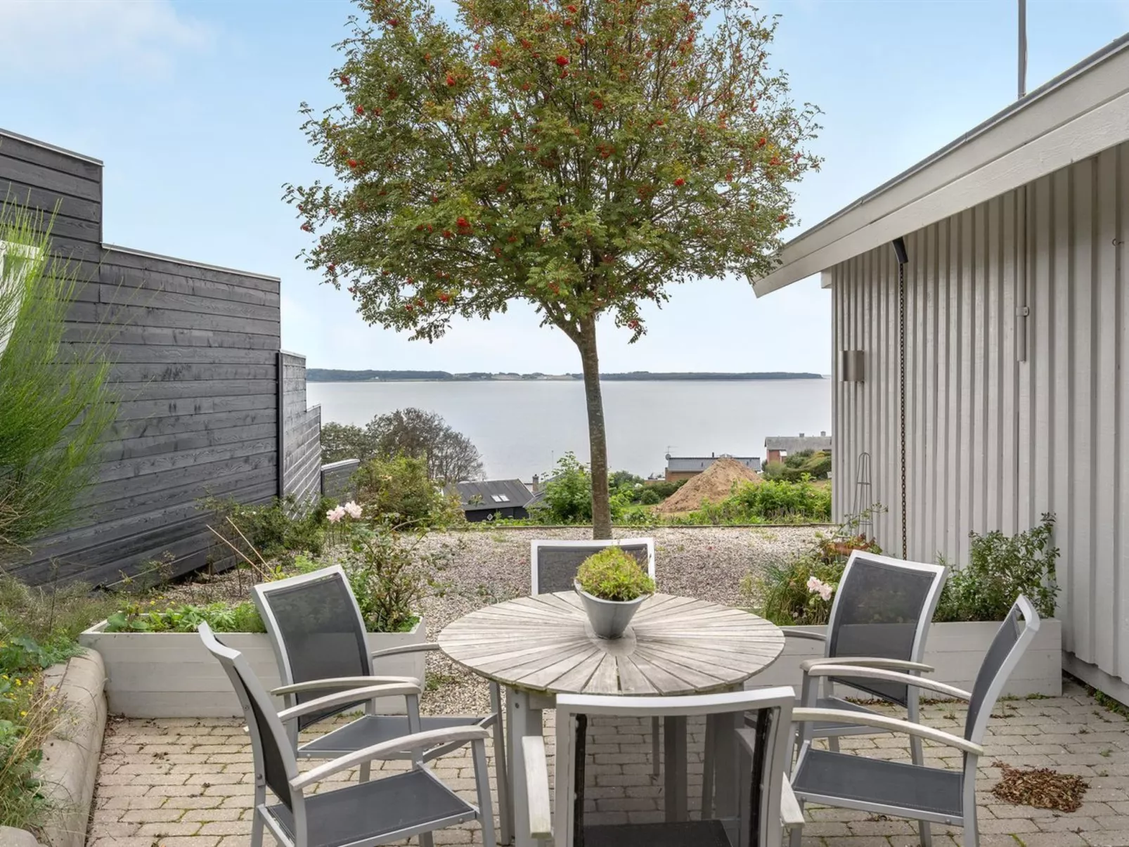 "Eilen" - 250m from the sea-Draußen