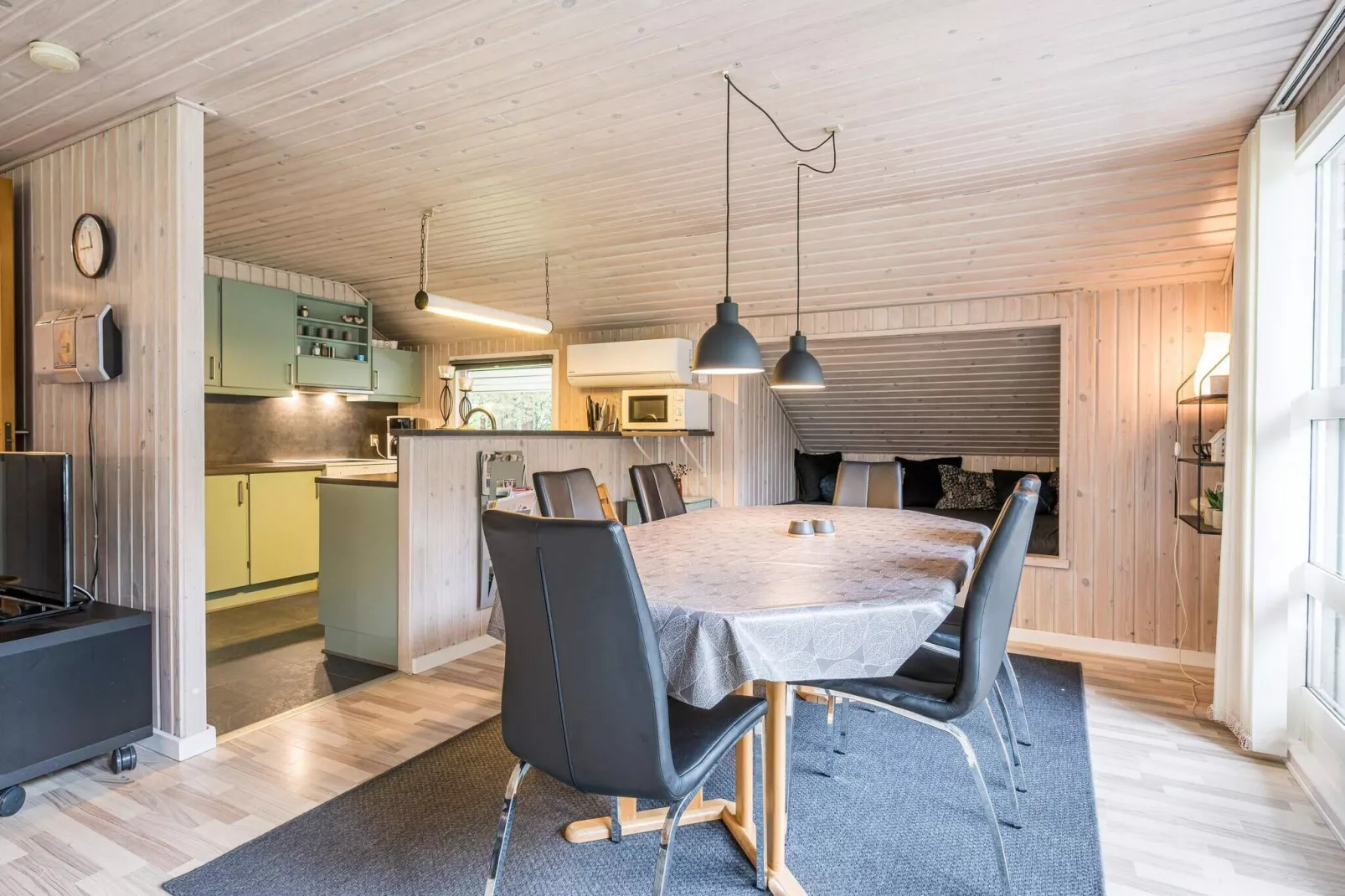 Bright Cottage with Covered Terrace-By Traum-Indoor