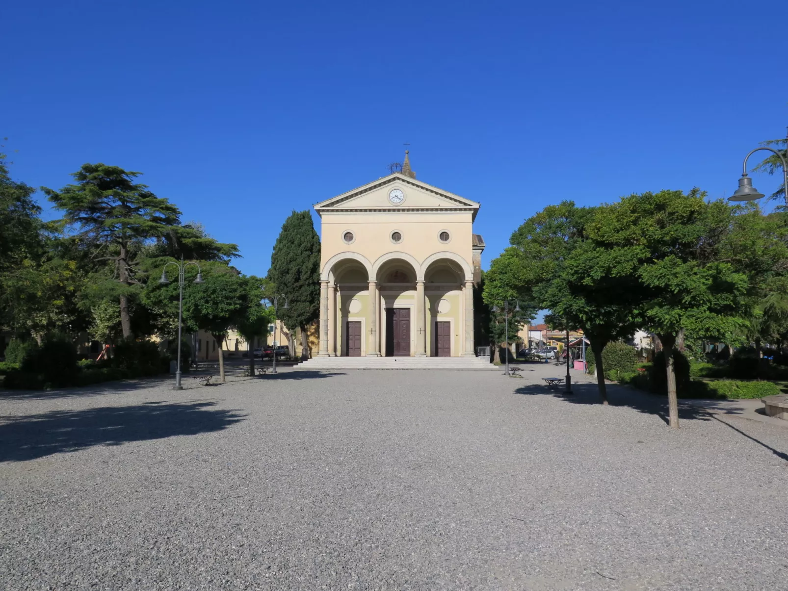 Palazzeta IV-Outside