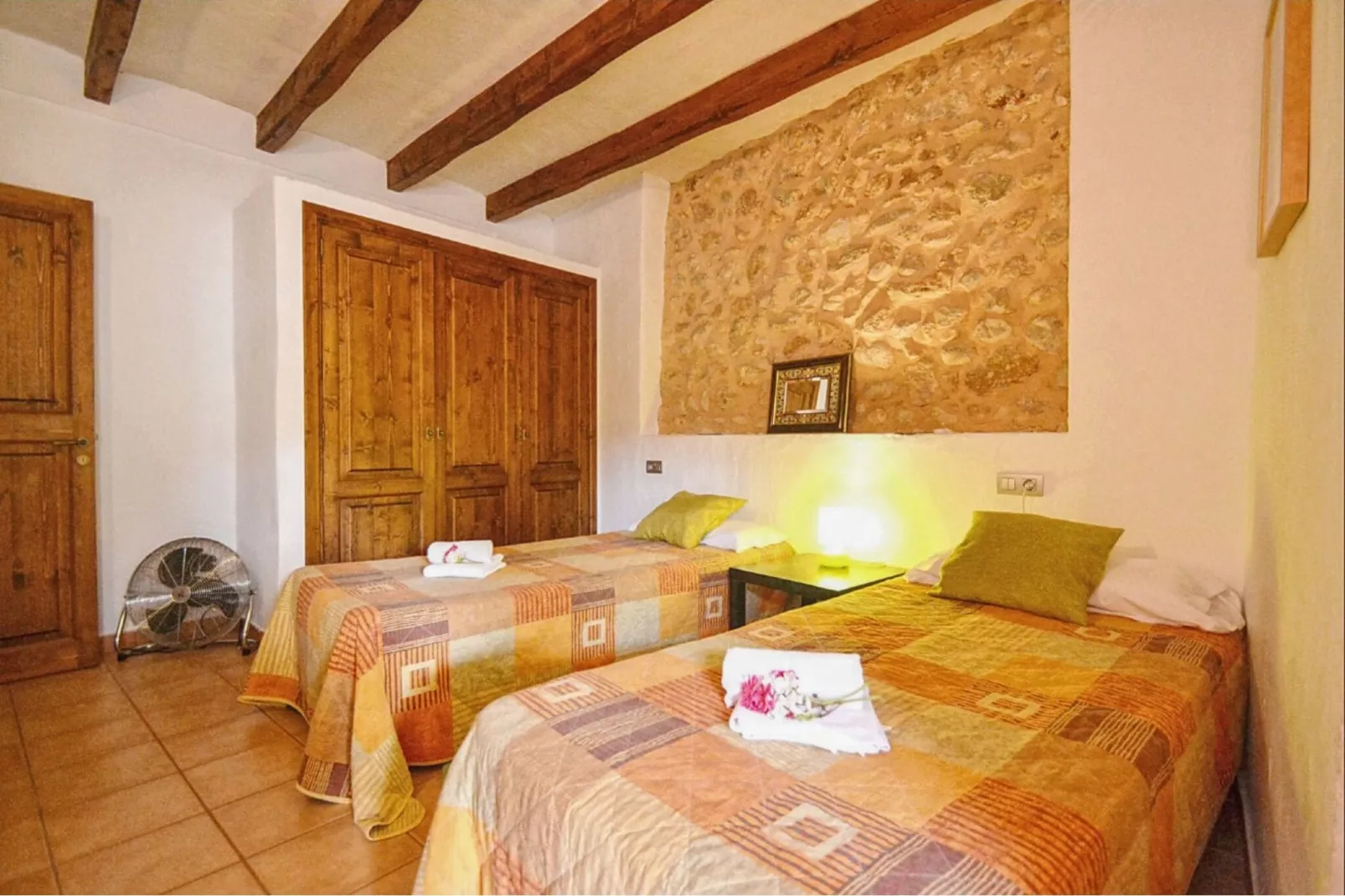 Cadernera-Bedroom
