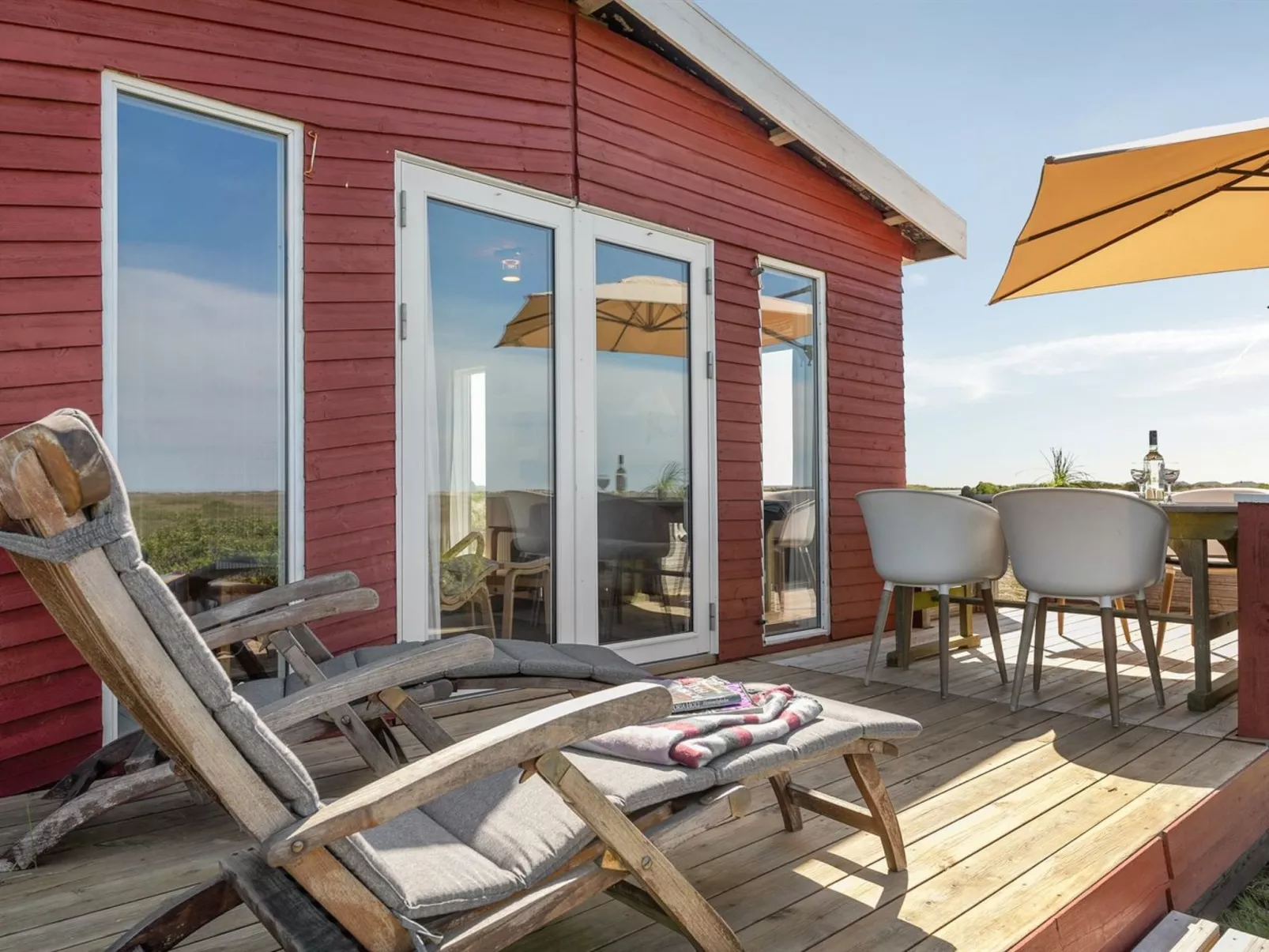 "Hermoth" - 300m from the sea-Draußen