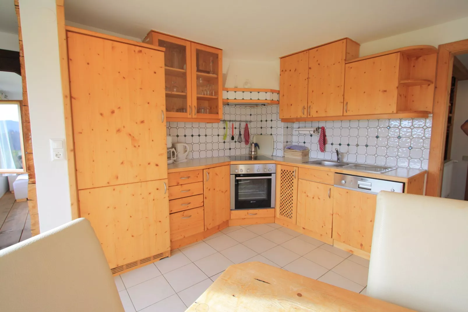 Grosser Troadkasten-Kitchen