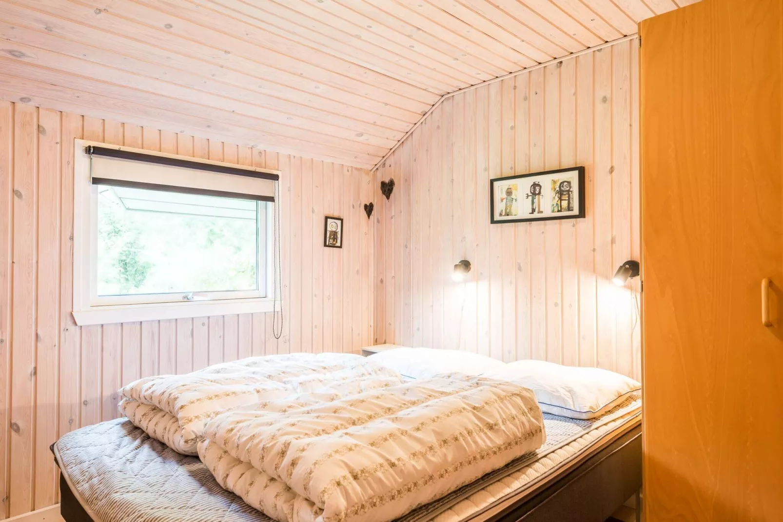 Bright Cottage with Covered Terrace-By Traum-Indoor