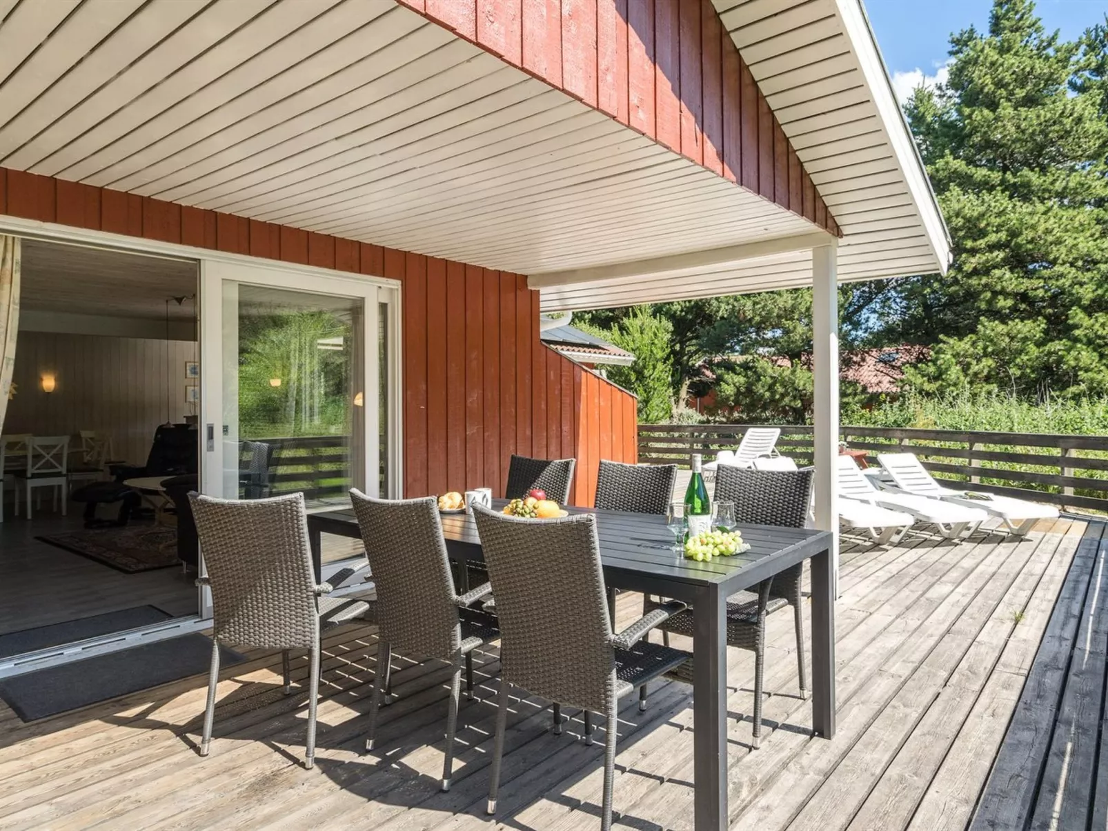 "Reidar" - 1km from the sea-Outside