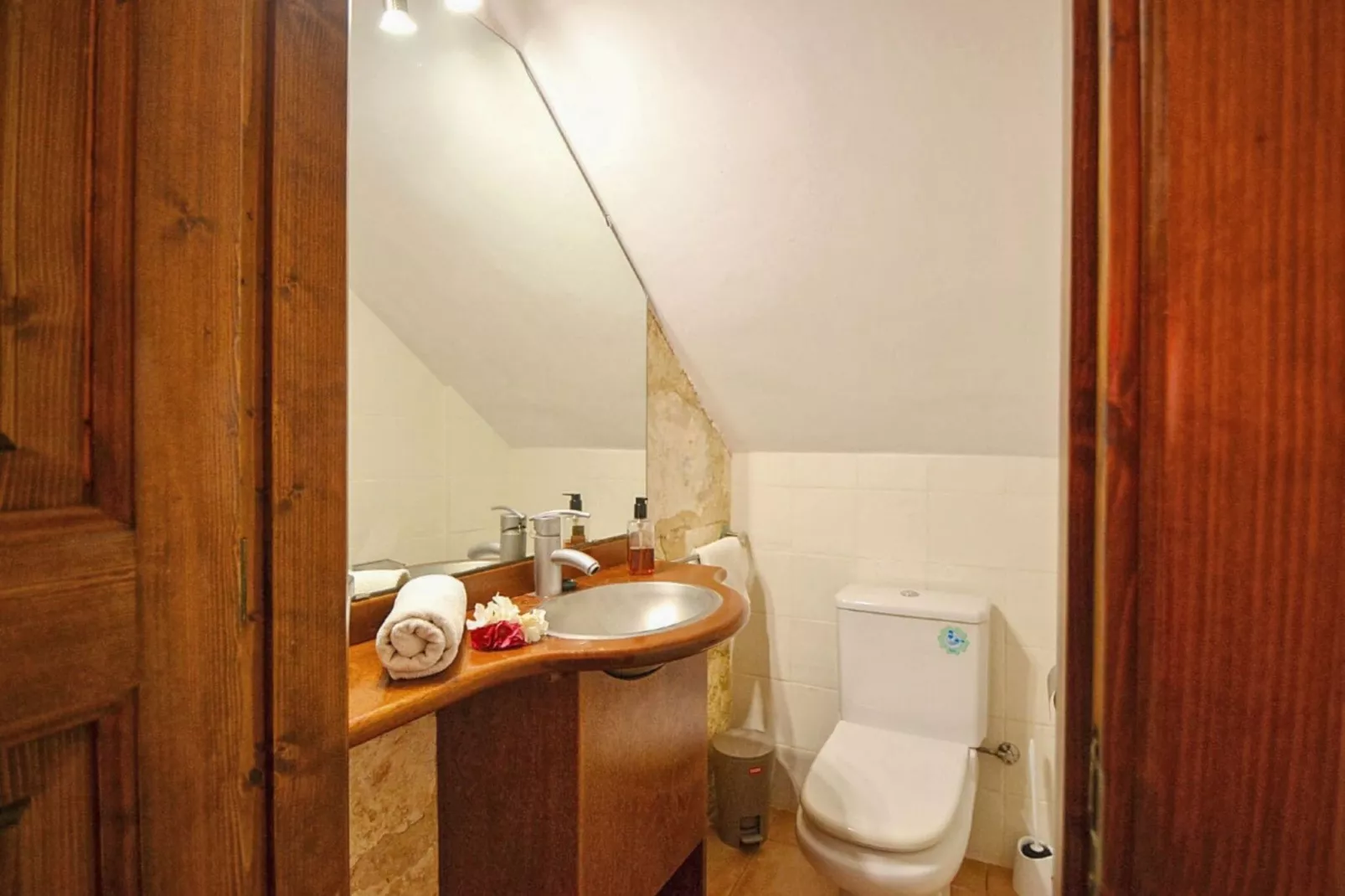 Cadernera-Bathroom
