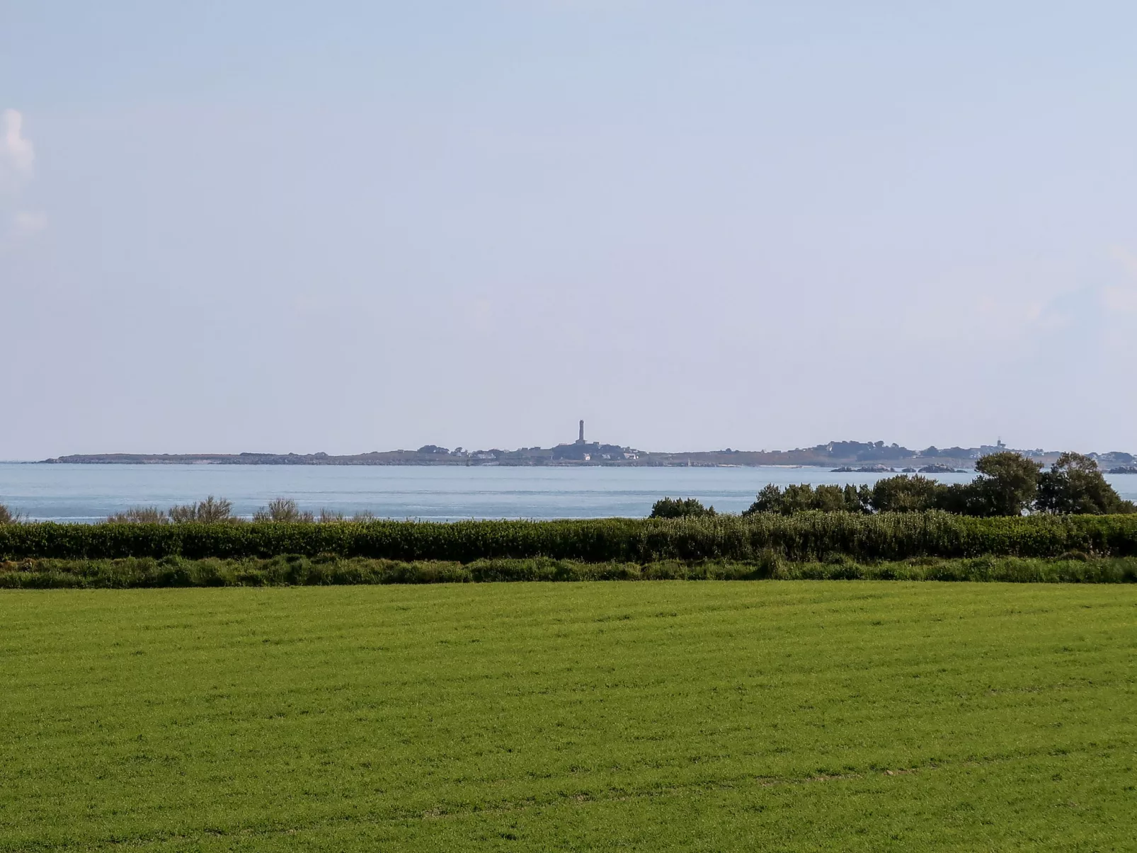 Brise Marine-Outside