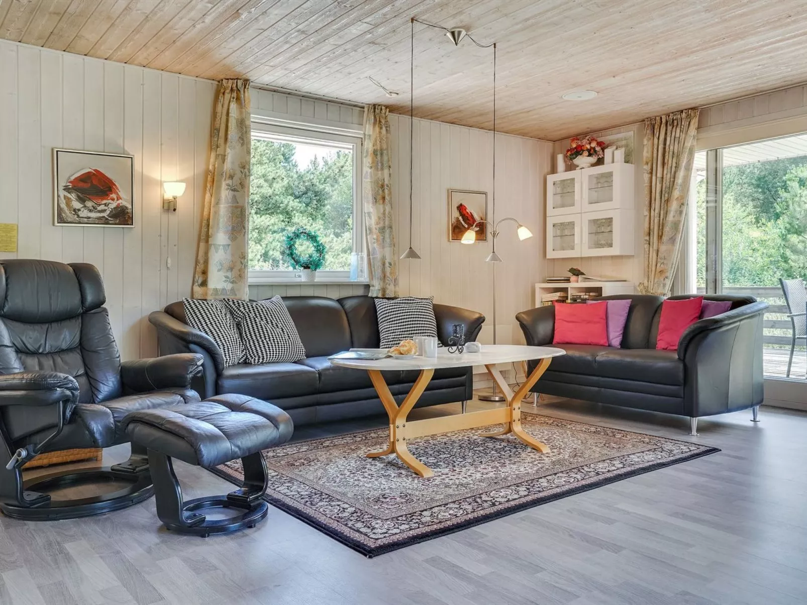 "Reidar" - 1km from the sea-Inside