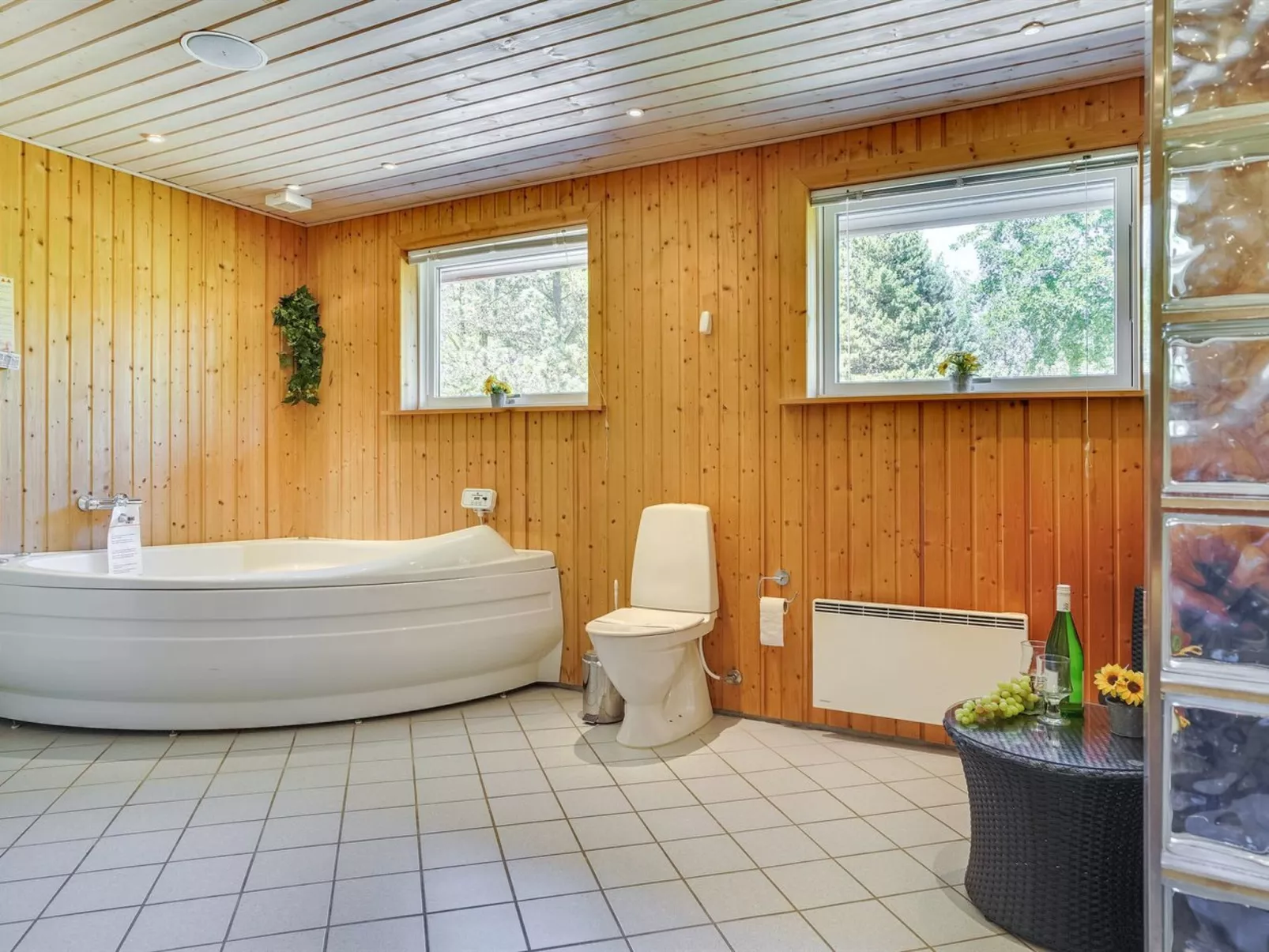 "Reidar" - 1km from the sea-Inside